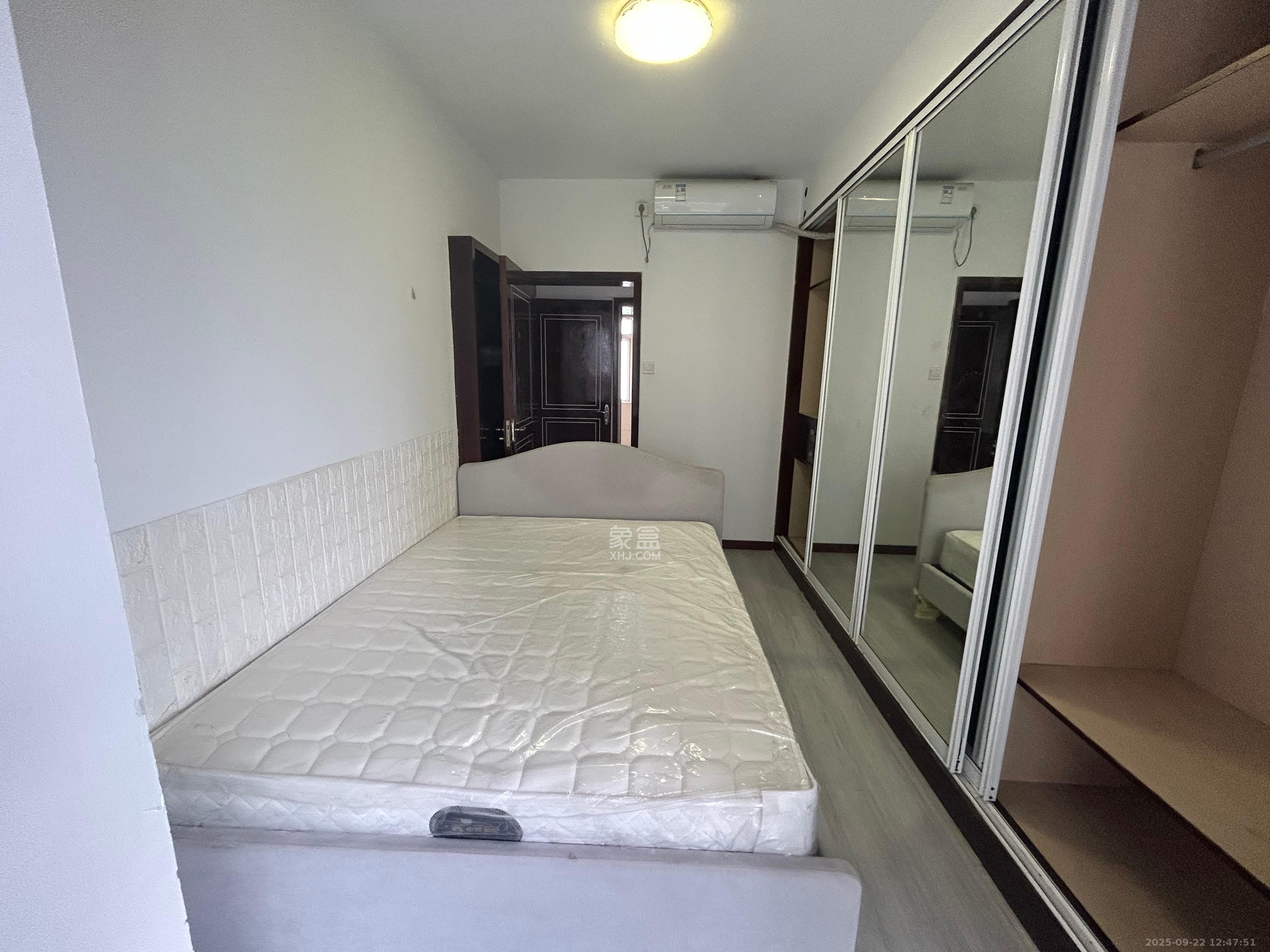 湘麓国际 3室2厅1卫 2700.0元/月 湘麓国际 3室2厅1卫 2700.0元/月室内图