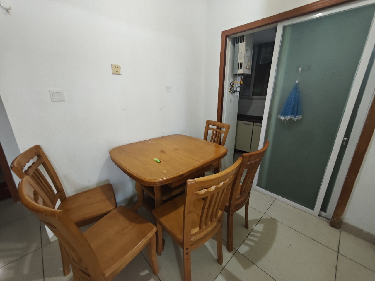 都市海岸 1室1厅1卫 67.0万 都市海岸 1室1厅1卫 67.0万客厅