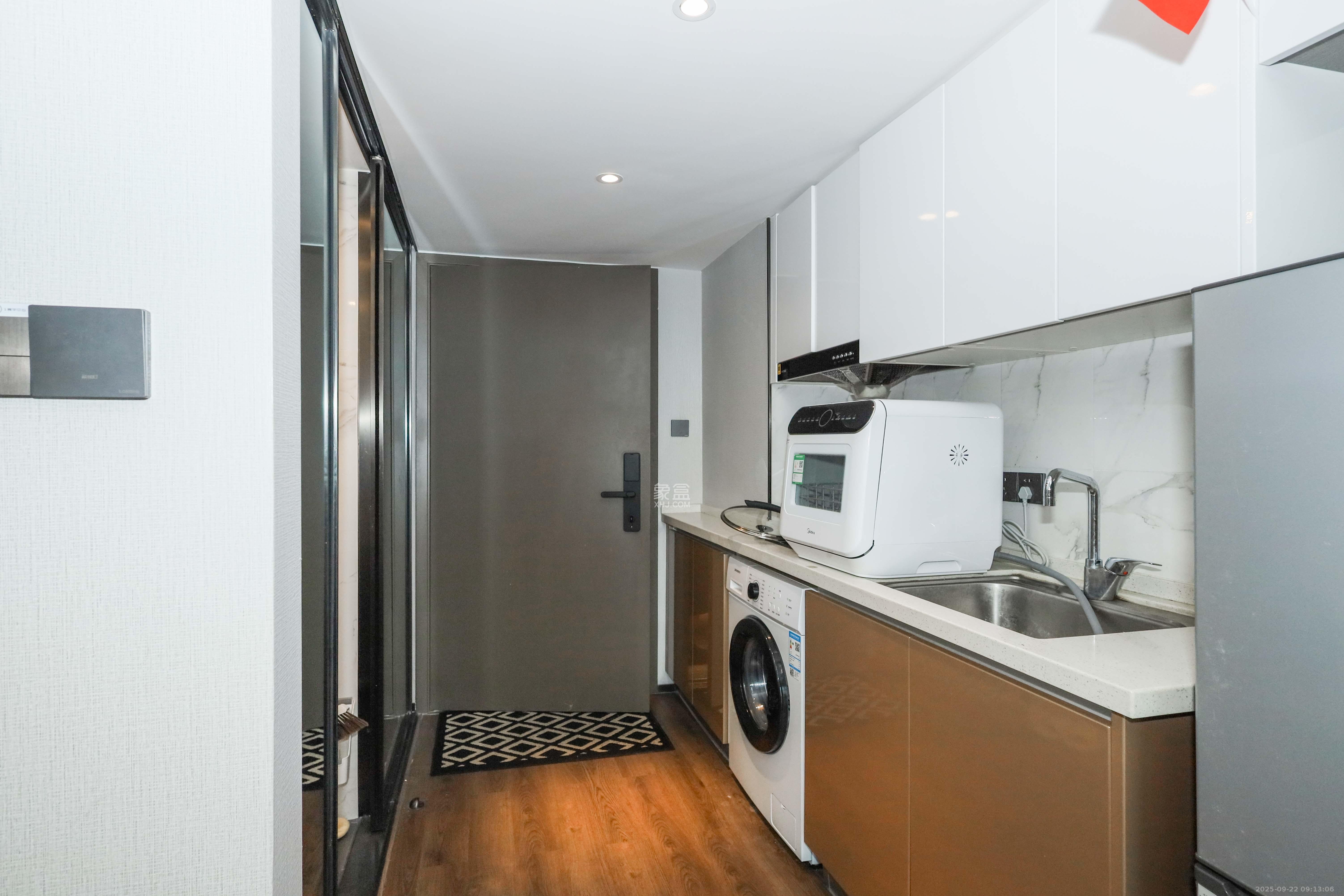 达美寰宇中心 2室1厅1卫 2300.0元/月 达美寰宇中心 2室1厅1卫 2300.0元/月室内图