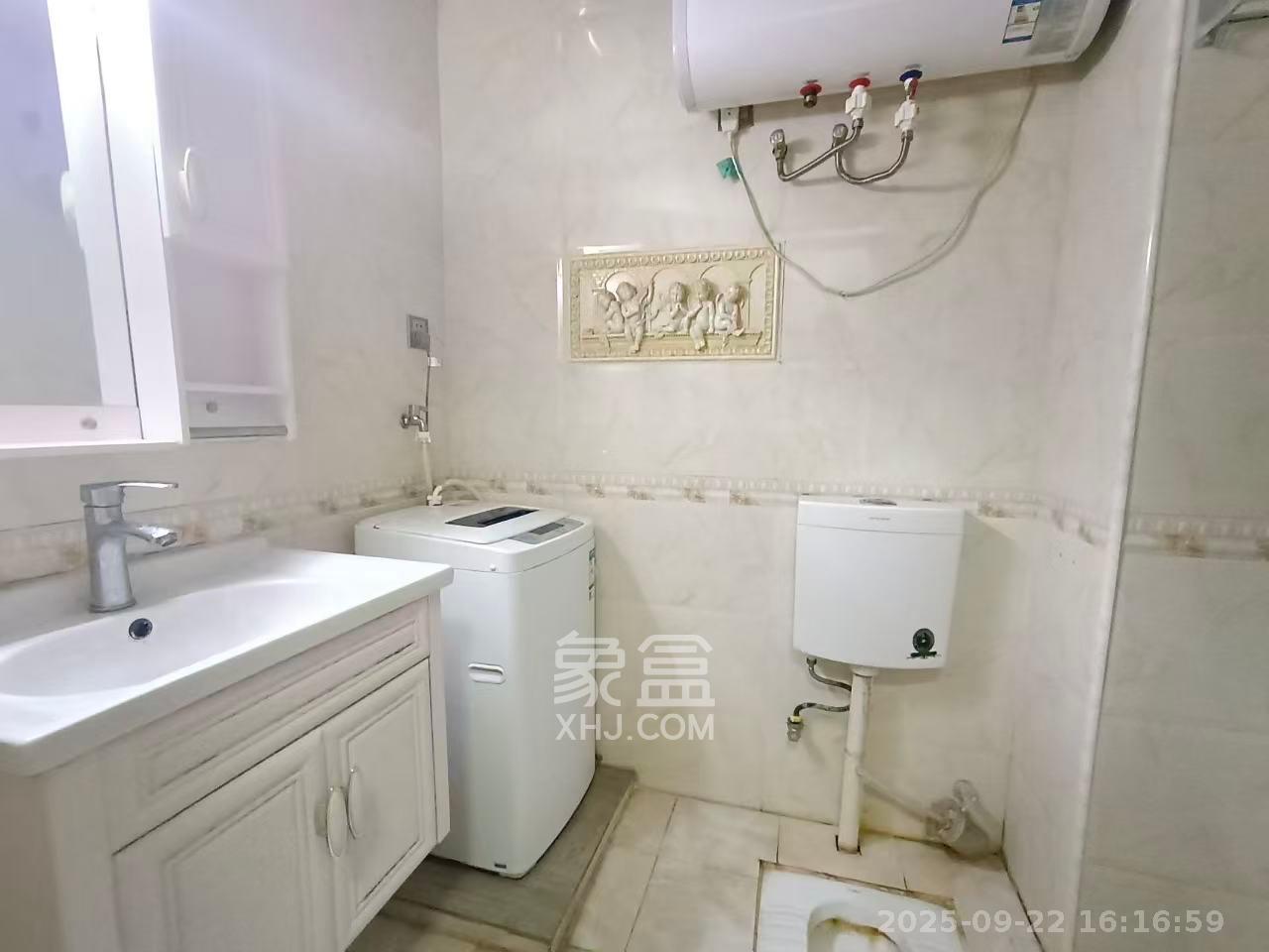 达美D6区  1室1厅1卫   1800.00元/月室内图