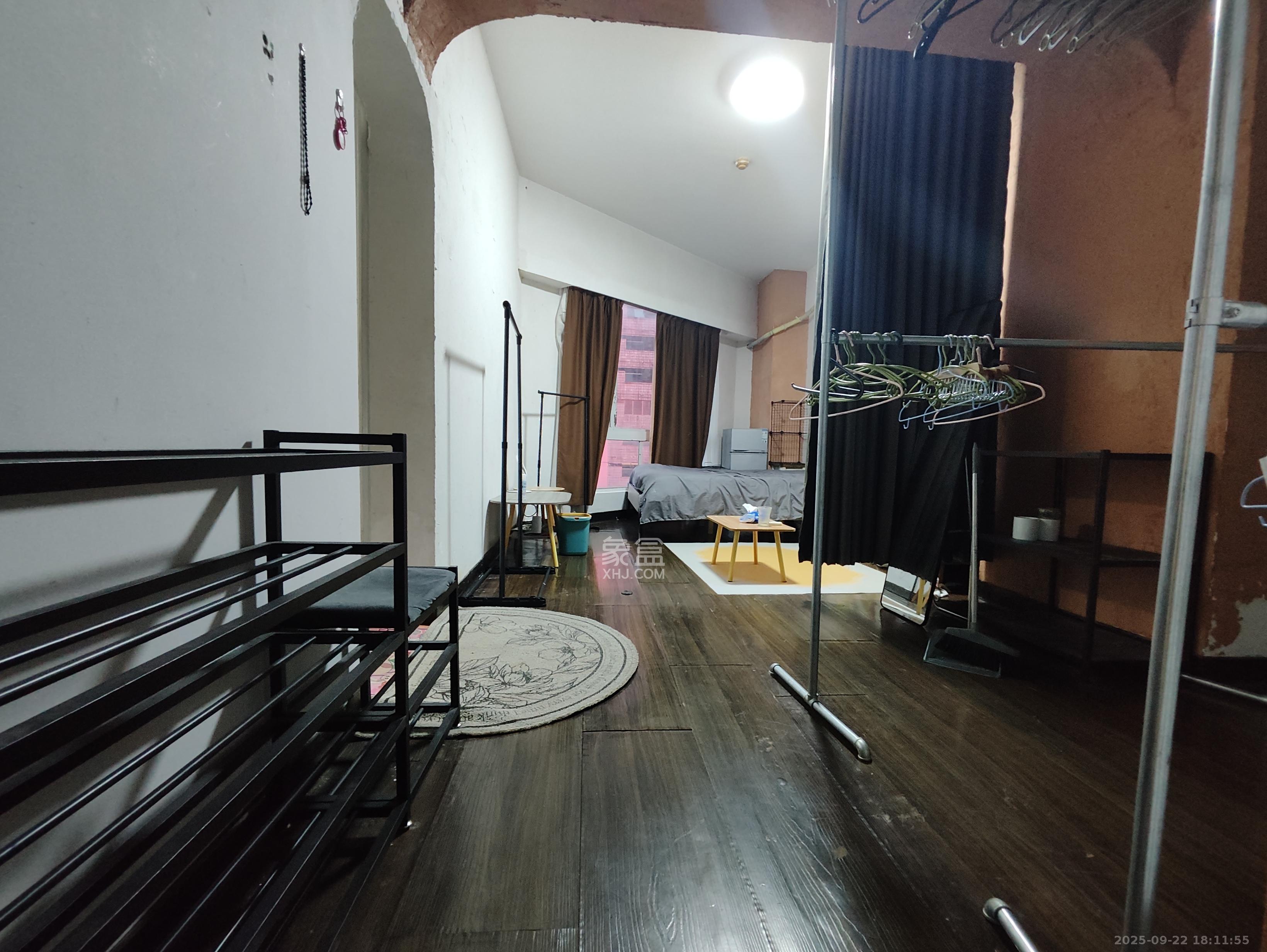 和府  1室1厅1卫   1500.00元/月