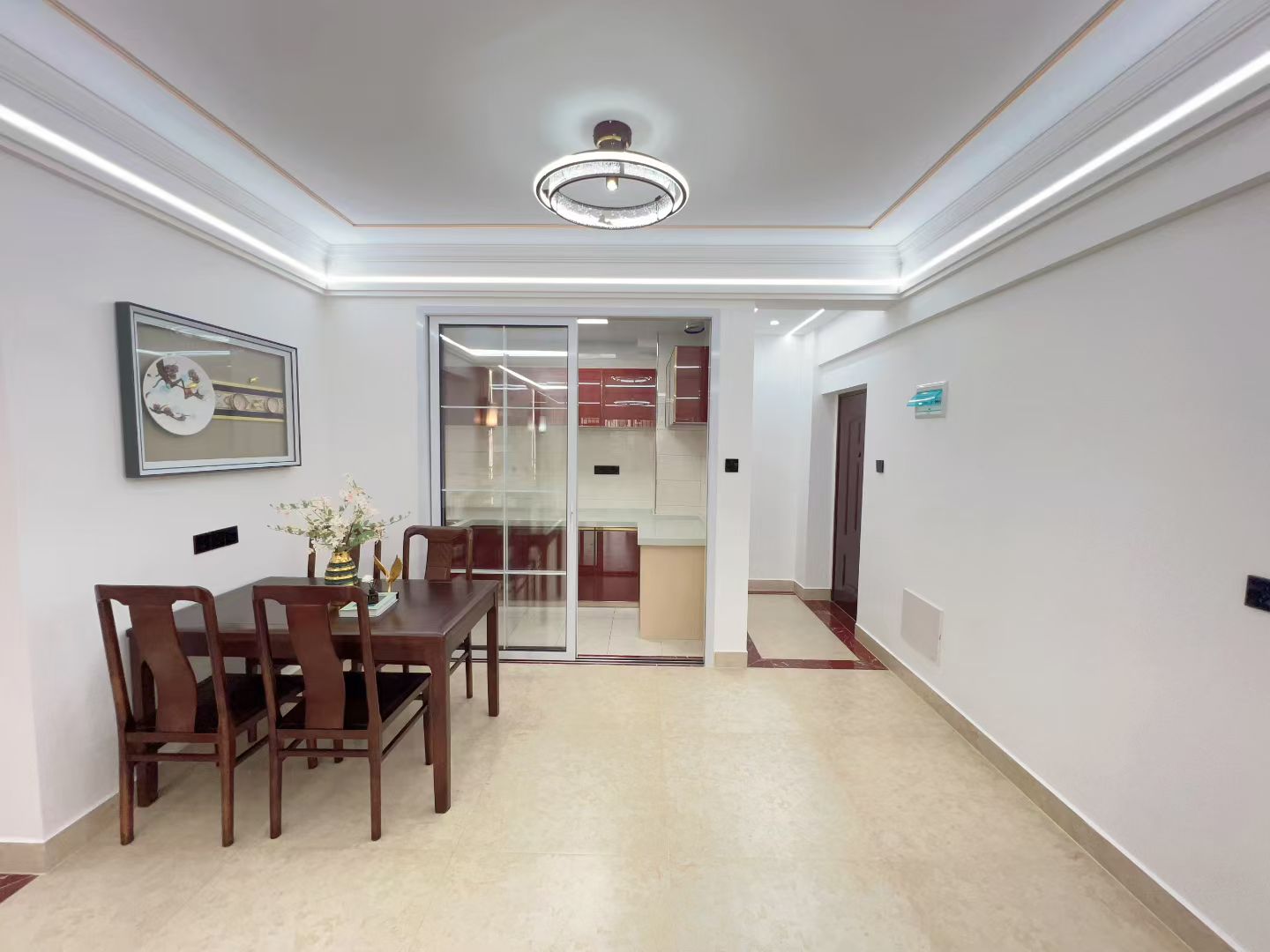 宝泰温泉花园 3室2厅1卫 128.0万 宝泰温泉花园 3室2厅1卫 128.0万客厅