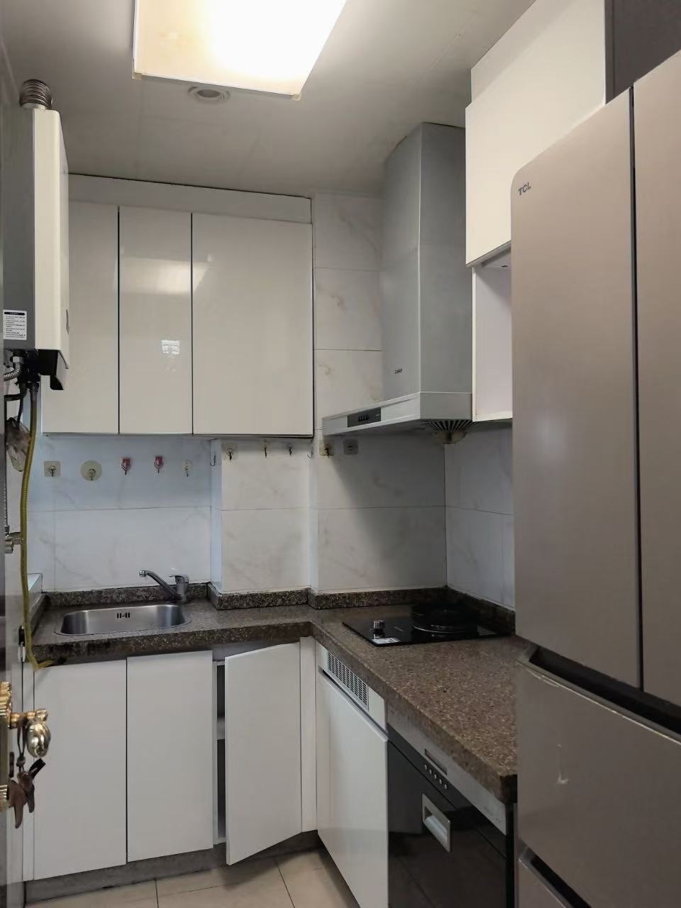 恒大绿洲 1室1厅1卫 1300.0元/月 恒大绿洲 1室1厅1卫 1300.0元/月室内图