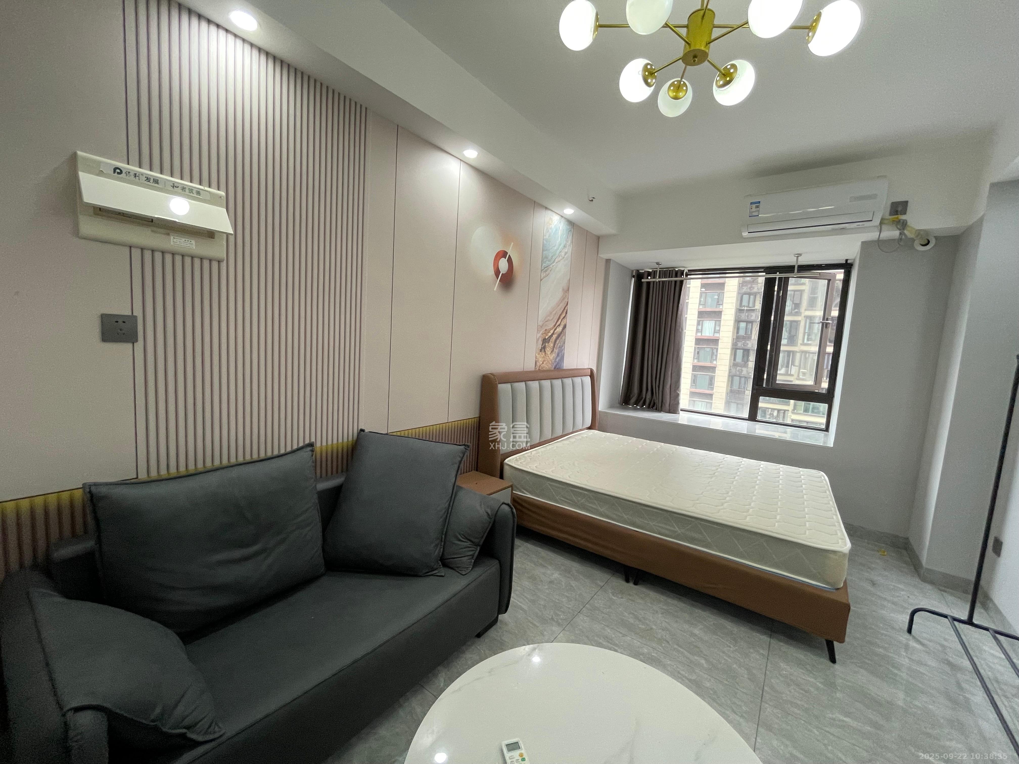 保利海德公园 1室1厅1卫 1700.0元/月 保利海德公园 1室1厅1卫 1700.0元/月室内图