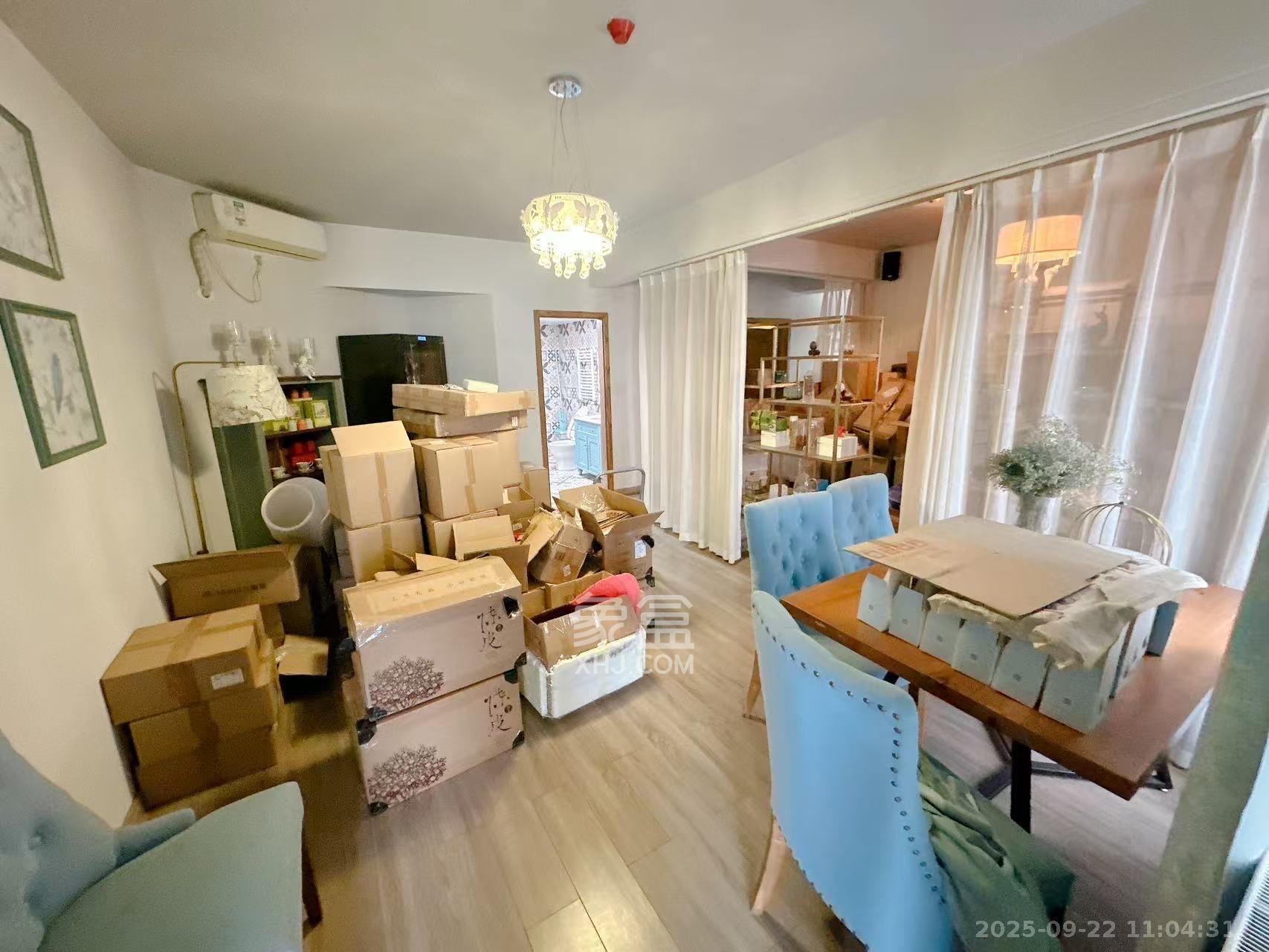 潮宗御苑 4室2厅2卫 6000.0元/月 潮宗御苑 4室2厅2卫 6000.0元/月室内图