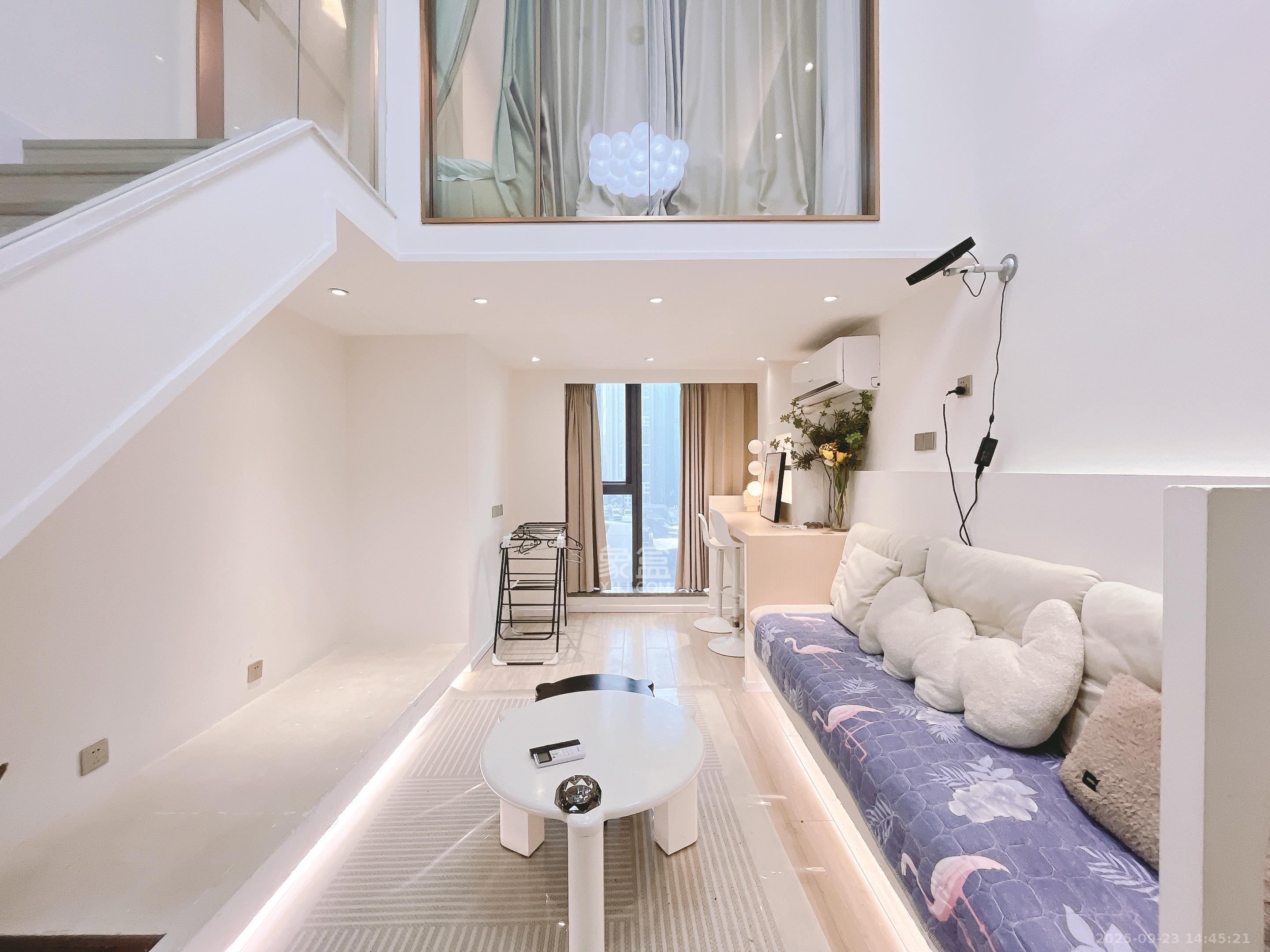 华远华时代 2室1厅1卫 2800.0元/月 华远华时代 2室1厅1卫 2800.0元/月室内图