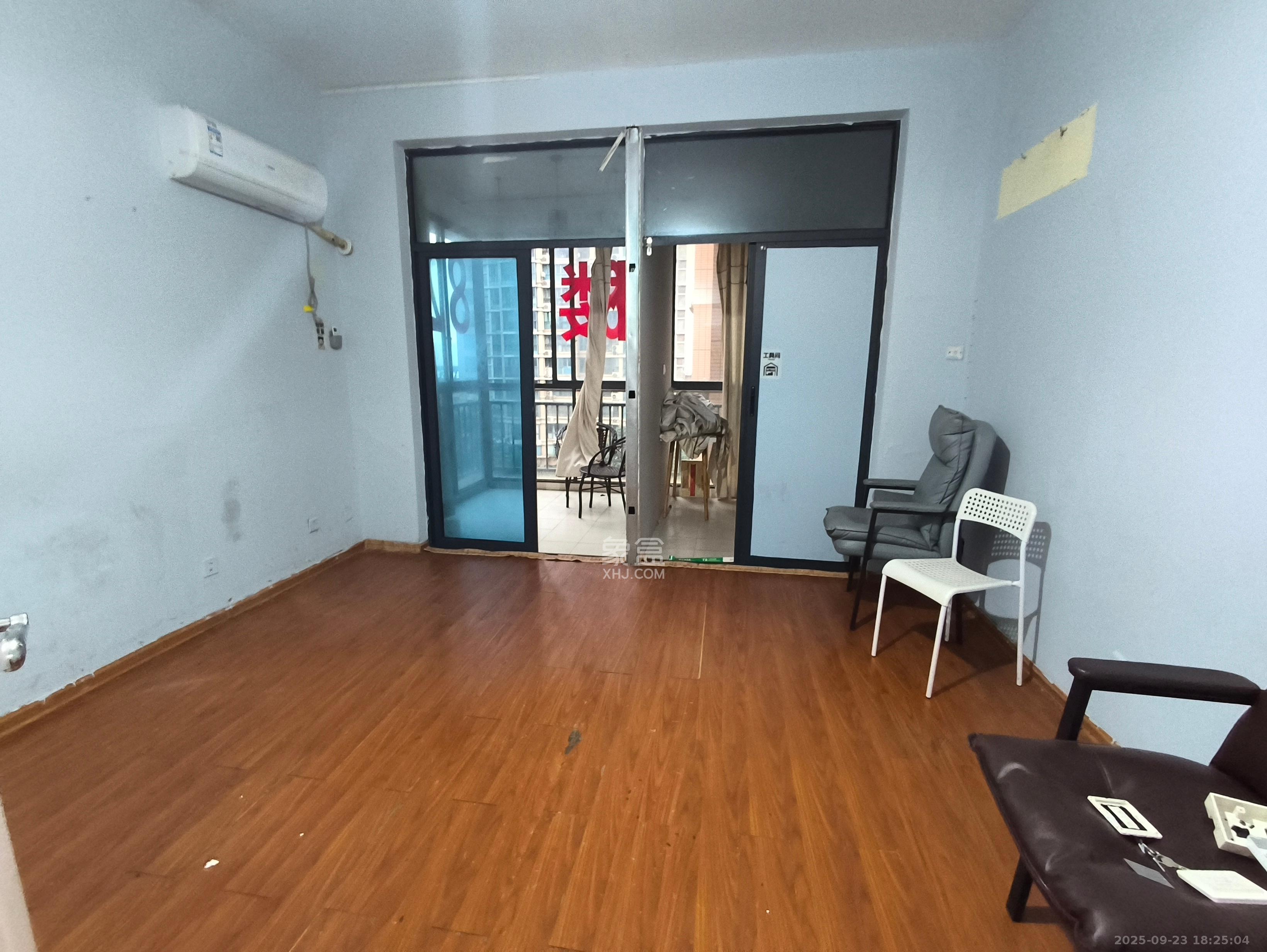 融圣国际  3室2厅2卫    3000.0元/月 融圣国际  3室2厅2卫    3000.0元/月室内图