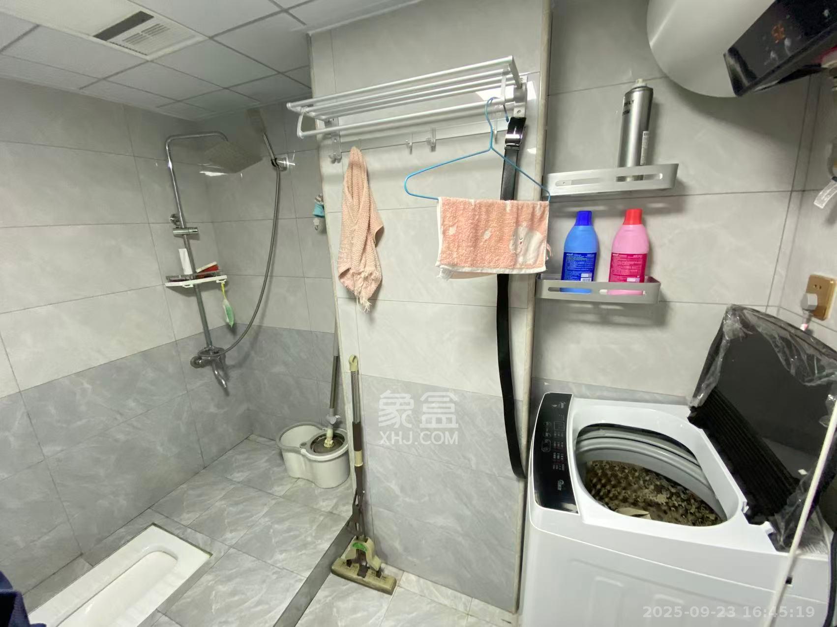 荣盛花语书苑 2室1厅1卫 2300.0元/月 荣盛花语书苑 2室1厅1卫 2300.0元/月室内图