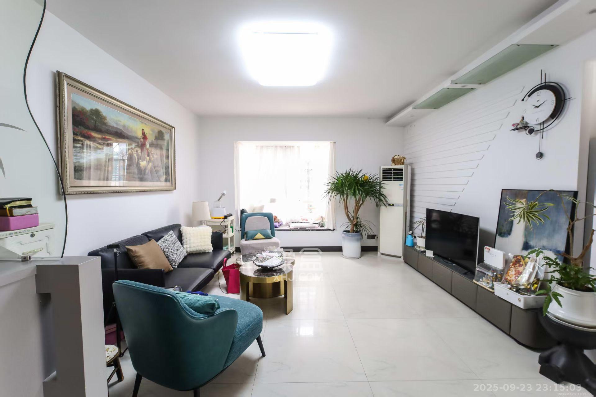 银力家园 3室2厅2卫 2800.0元/月 银力家园 3室2厅2卫 2800.0元/月室内图