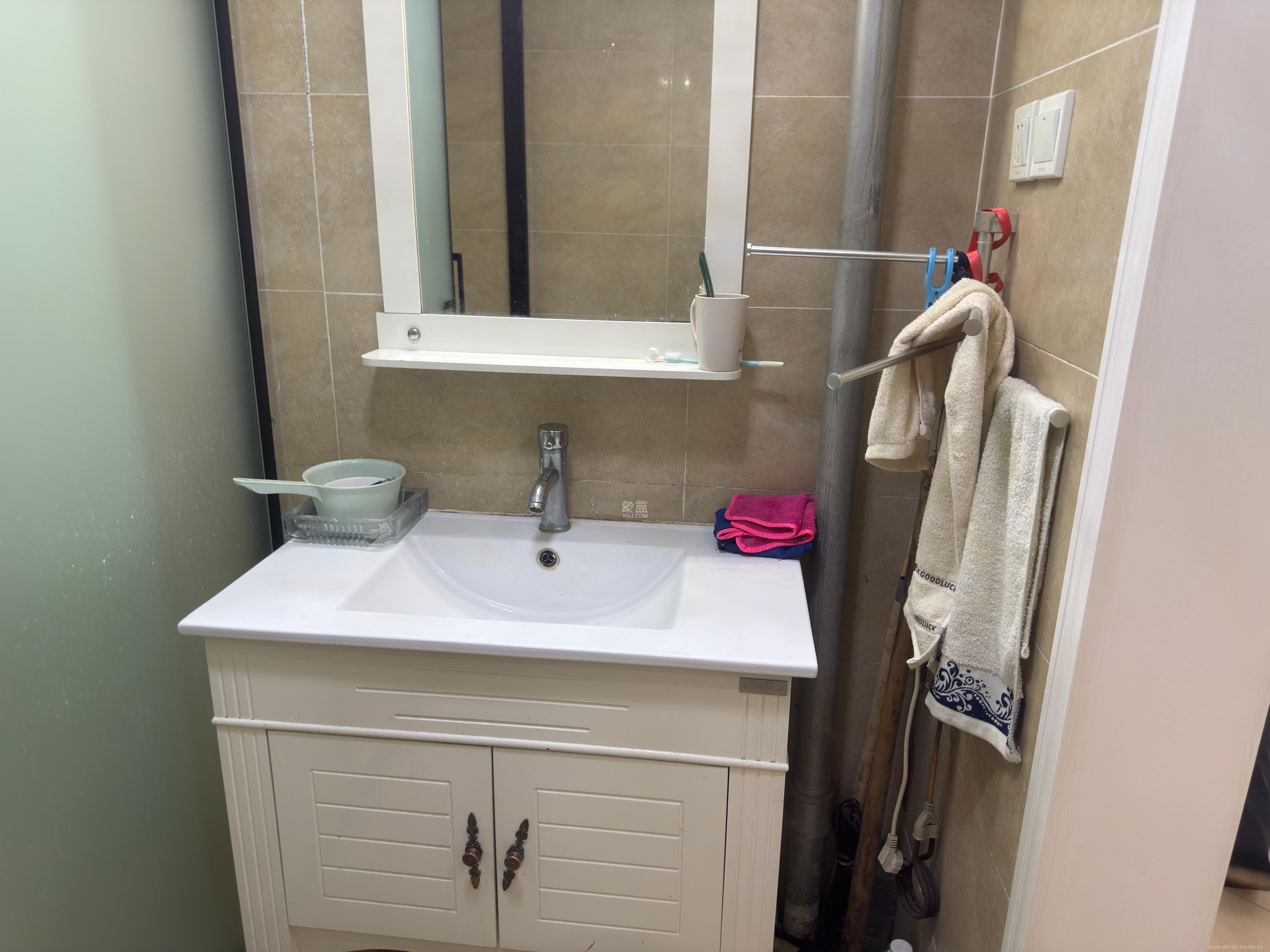 水映青山 3室2厅2卫 2600.0元/月 水映青山 3室2厅2卫 2600.0元/月室内图