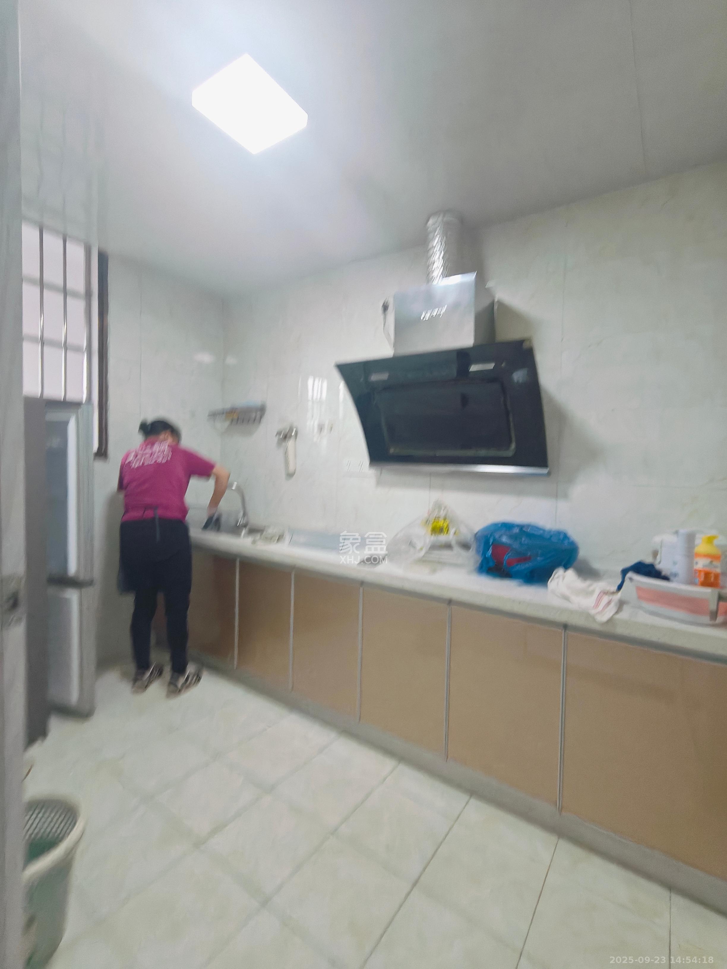 蟠龙欣苑  1室0厅0卫    1200.0元/月室内图