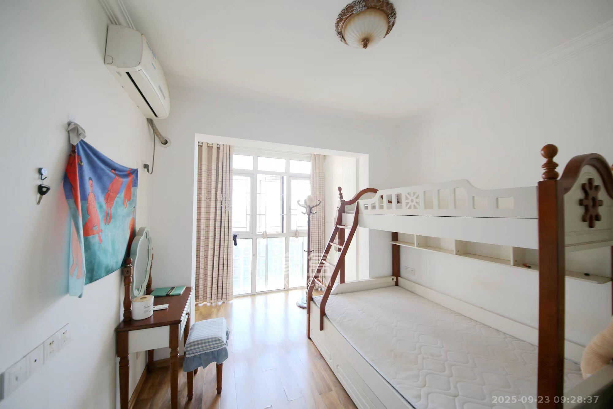 星城映象  3室2厅1卫    2500.0元/月室内图