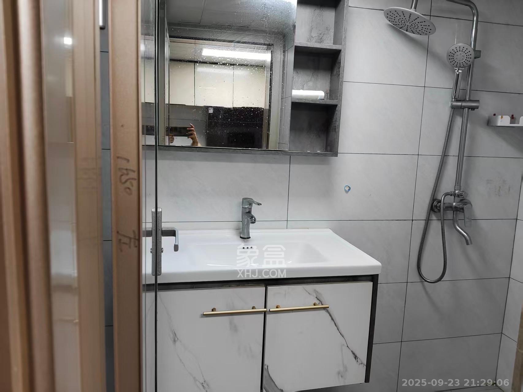 海伦春天 2室1厅1卫 1800.0元/月 海伦春天 2室1厅1卫 1800.0元/月室内图