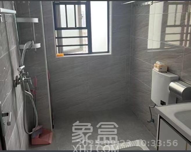金南家园三期  3室2厅2卫    2600.0元/月室内图