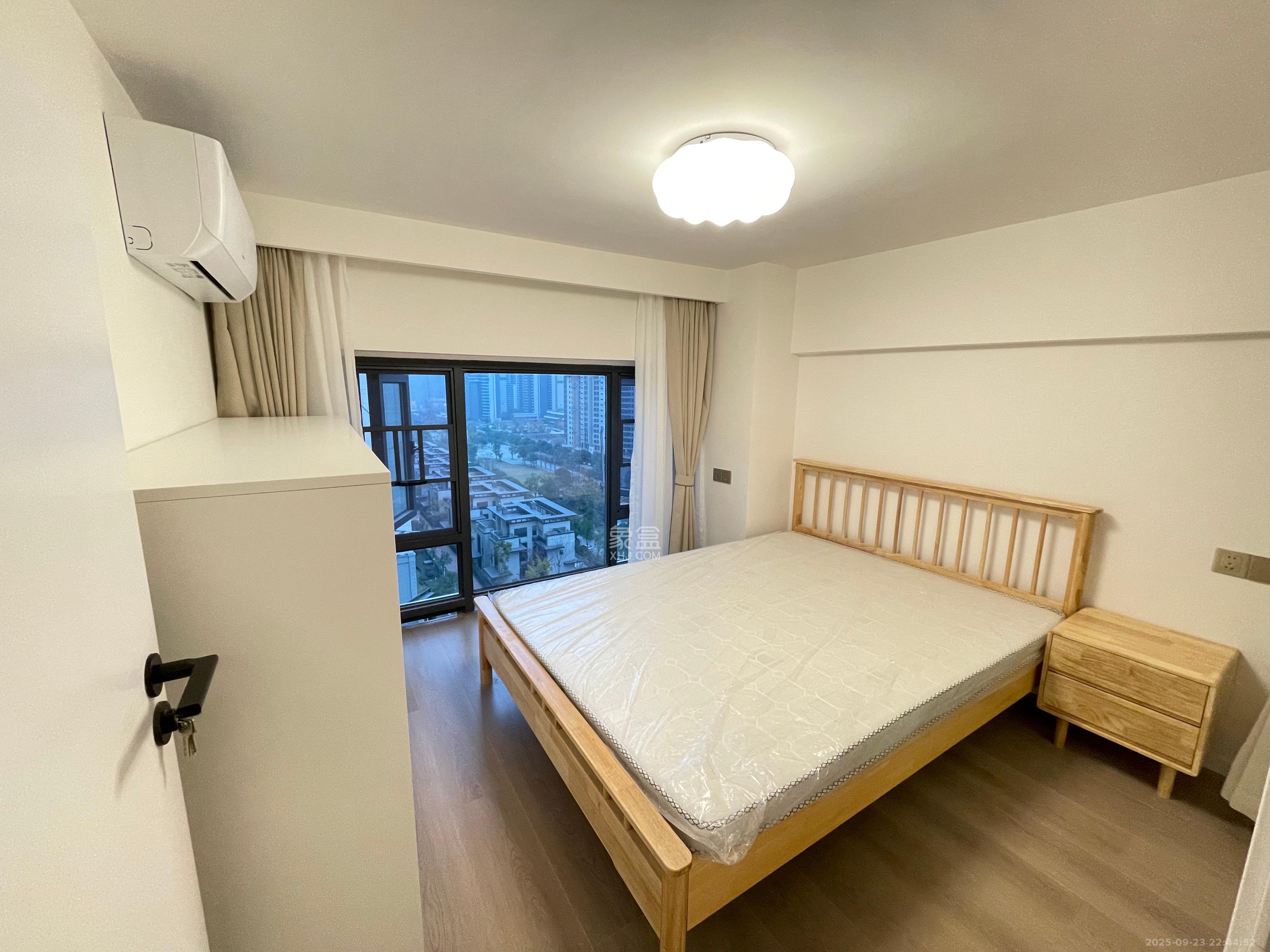 中国铁建湘语梅溪  2室1厅1卫    2300.0元/月室内图