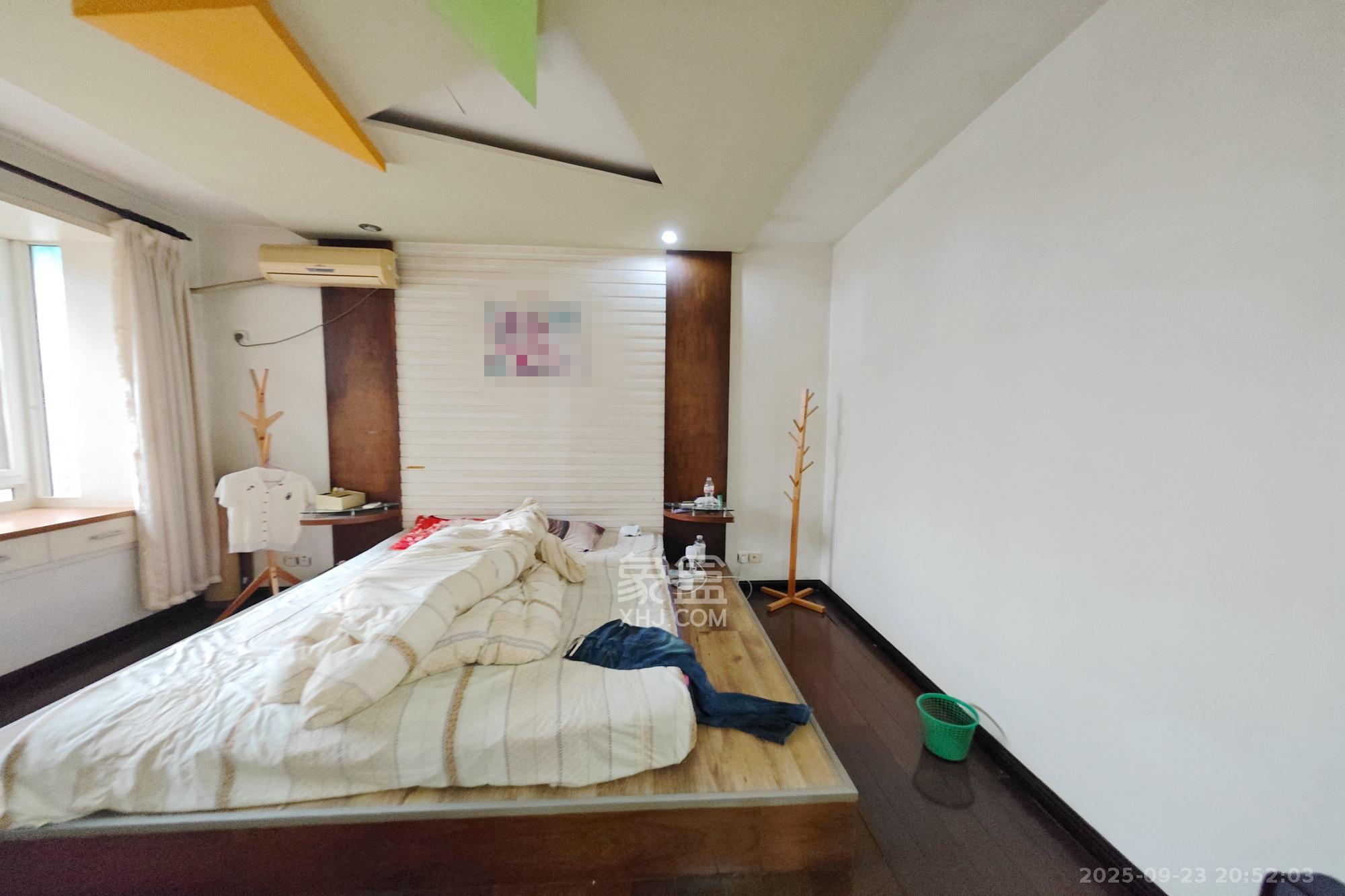 鑫天佳园 3室2厅2卫 72.8万 鑫天佳园 3室2厅2卫 72.8万卧室