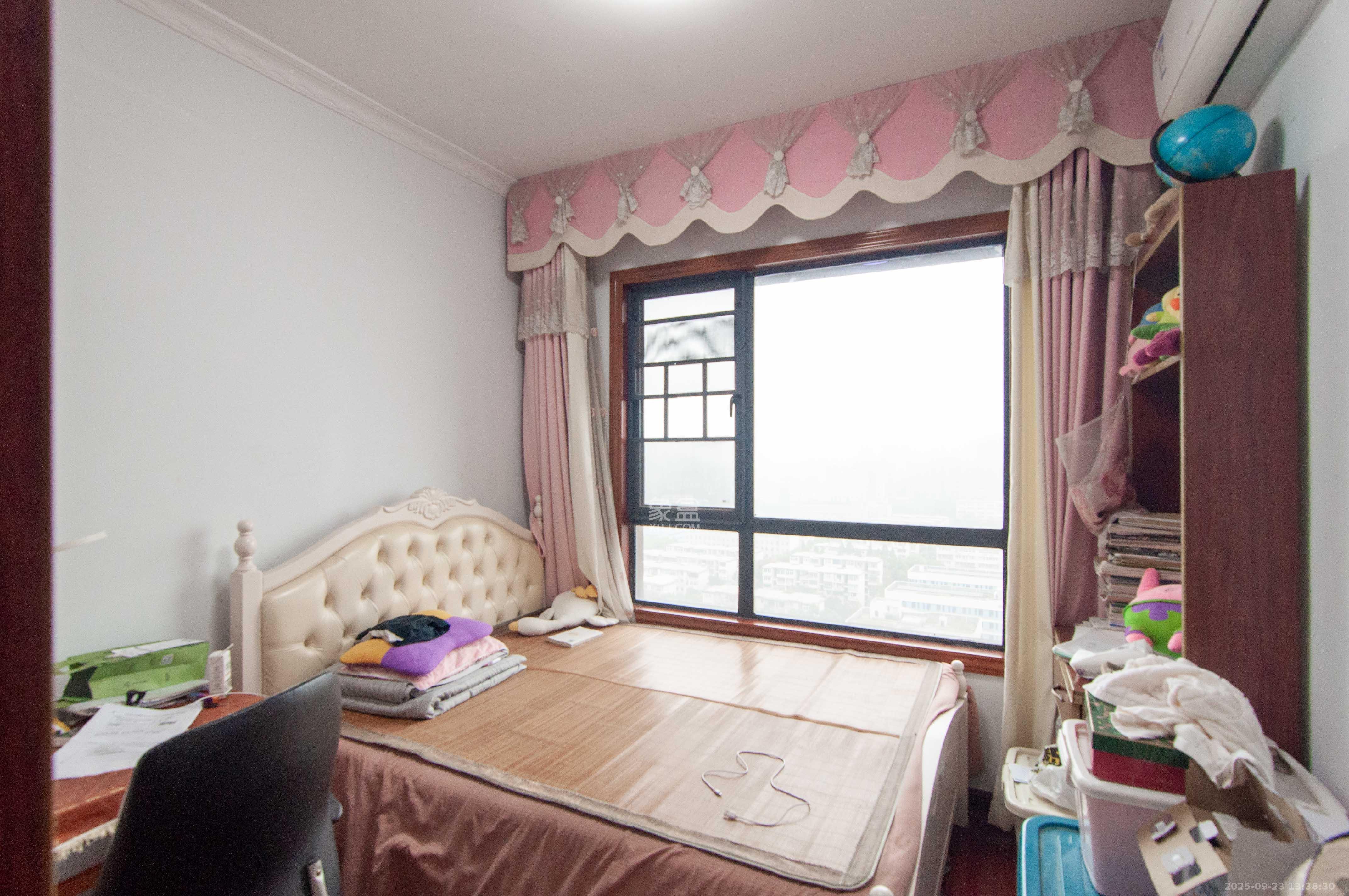 振业城二期 3室2厅2卫 152.0万 振业城二期 3室2厅2卫 152.0万其他