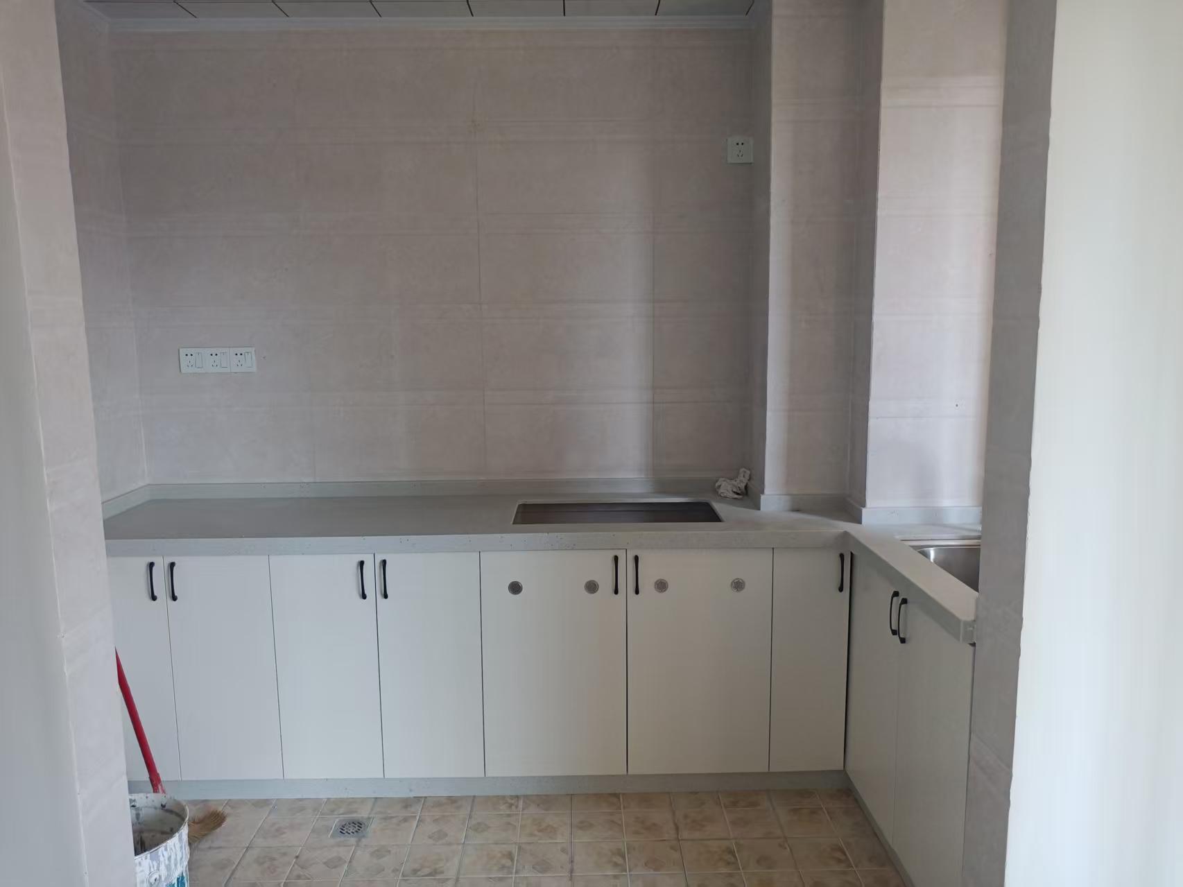 丘海警苑小区 3室2厅1卫 3000.0元/月 丘海警苑小区 3室2厅1卫 3000.0元/月室内图