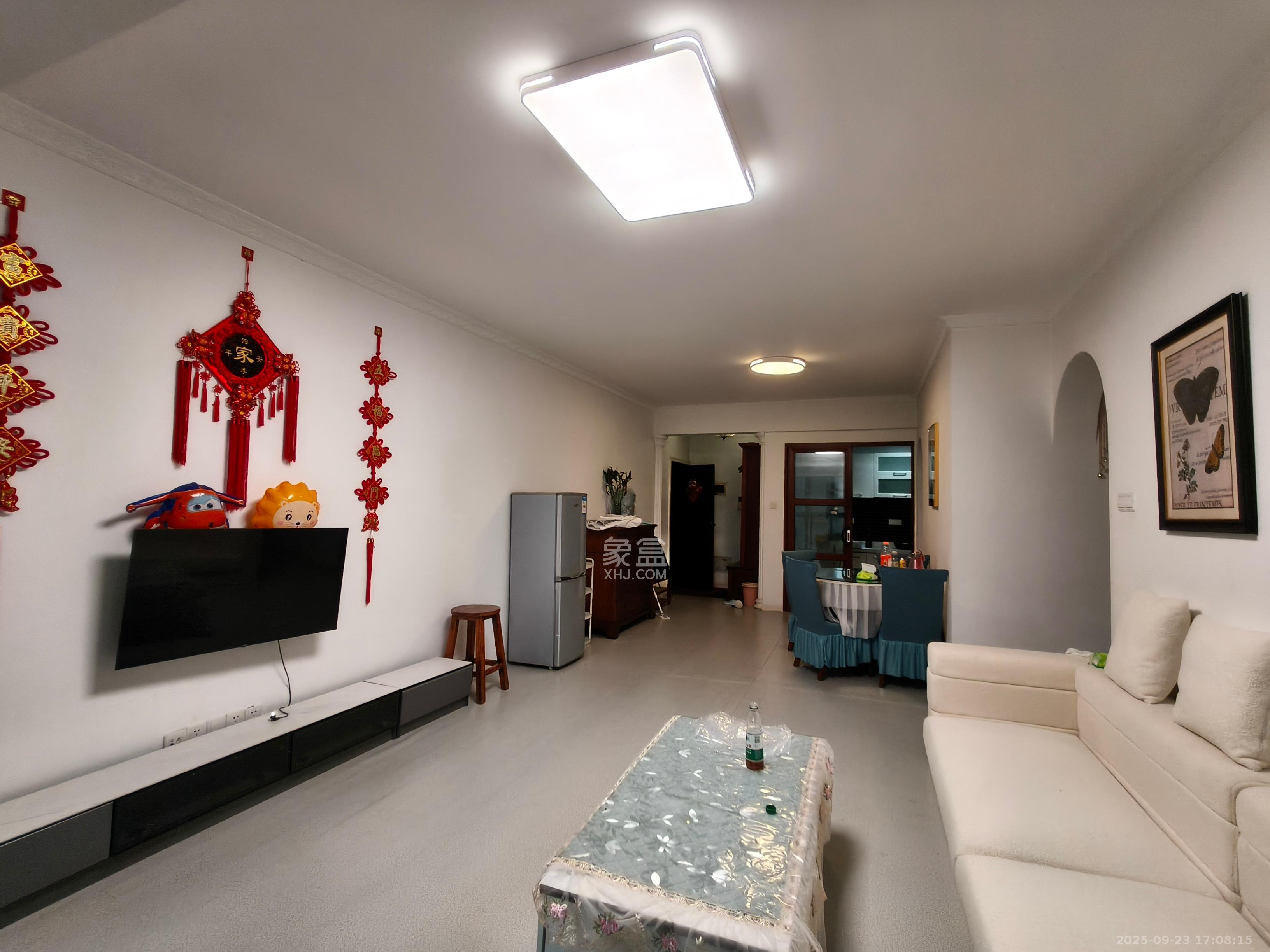 蓝山郡  2室2厅1卫    3200.0元/月 蓝山郡  2室2厅1卫    3200.0元/月室内图