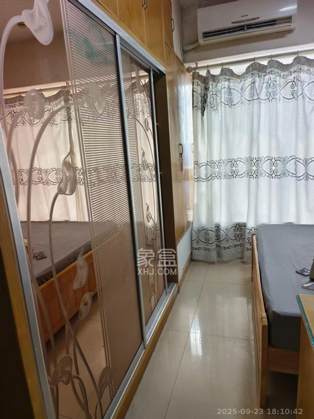 新长海广场 1室1厅1卫 1200.0元/月 新长海广场 1室1厅1卫 1200.0元/月室内图