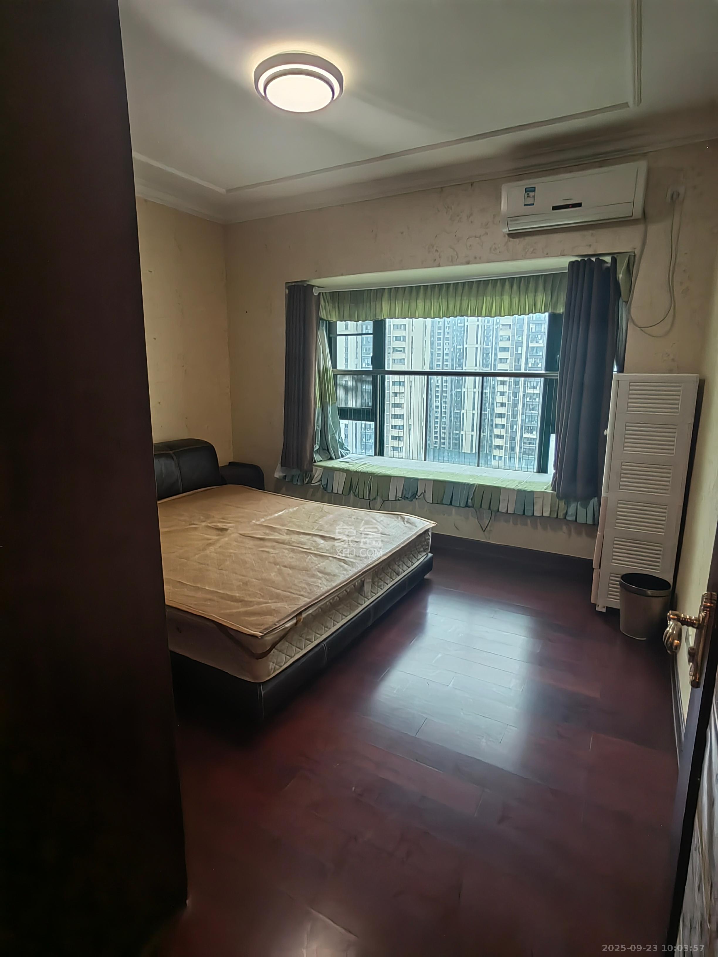 恒大翡翠华庭  3室2厅2卫    2250.0元/月室内图