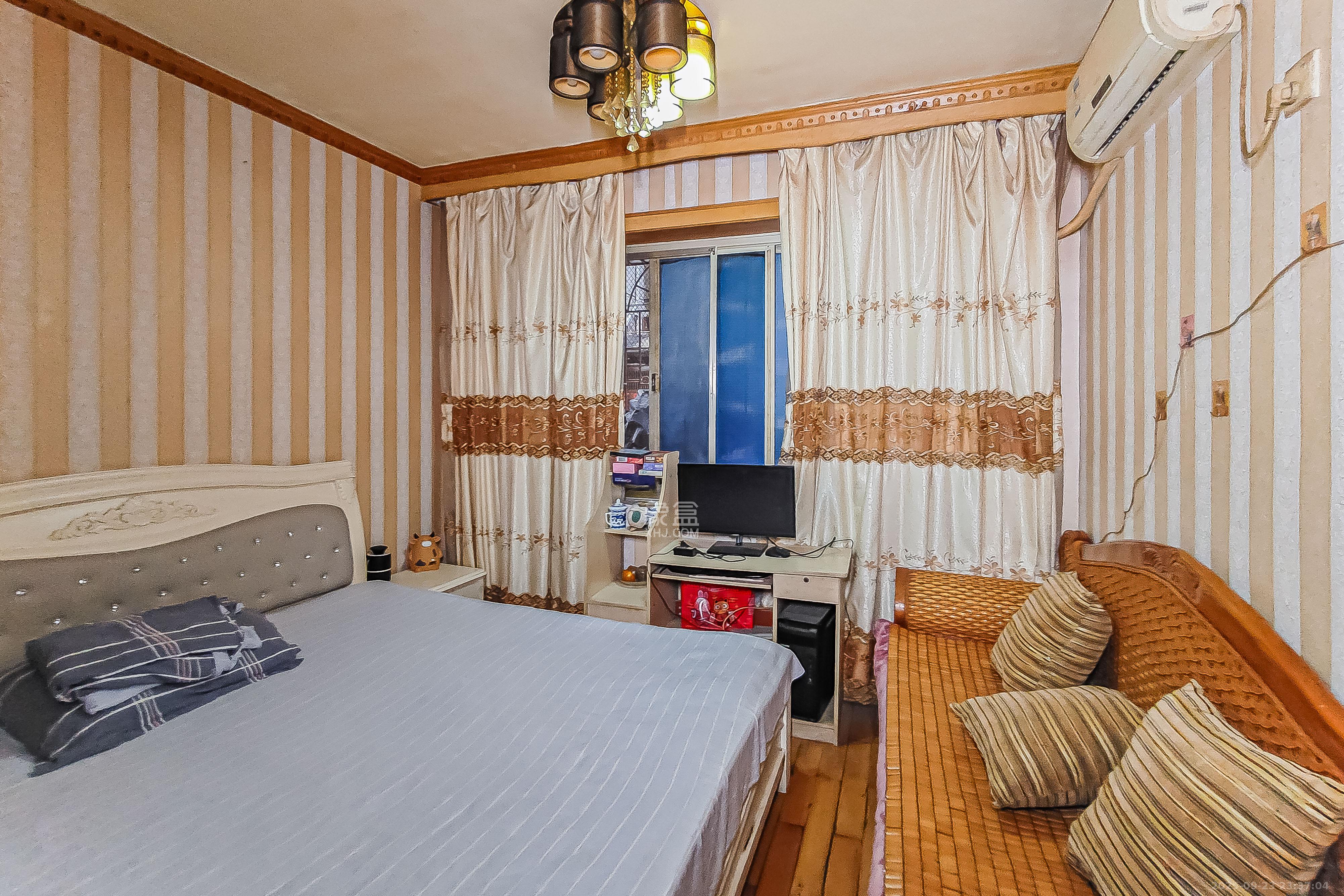 湖南第六工程有限公司机关小区(六公司机关大院) 3室2厅2卫 75.0万 湖南第六工程有限公司机关小区(六公司机关大院) 3室2厅2卫 75.0万卧室