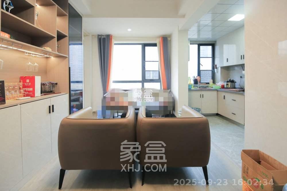 清溪川九号 3室2厅2卫 3500.0元/月 清溪川九号 3室2厅2卫 3500.0元/月室内图