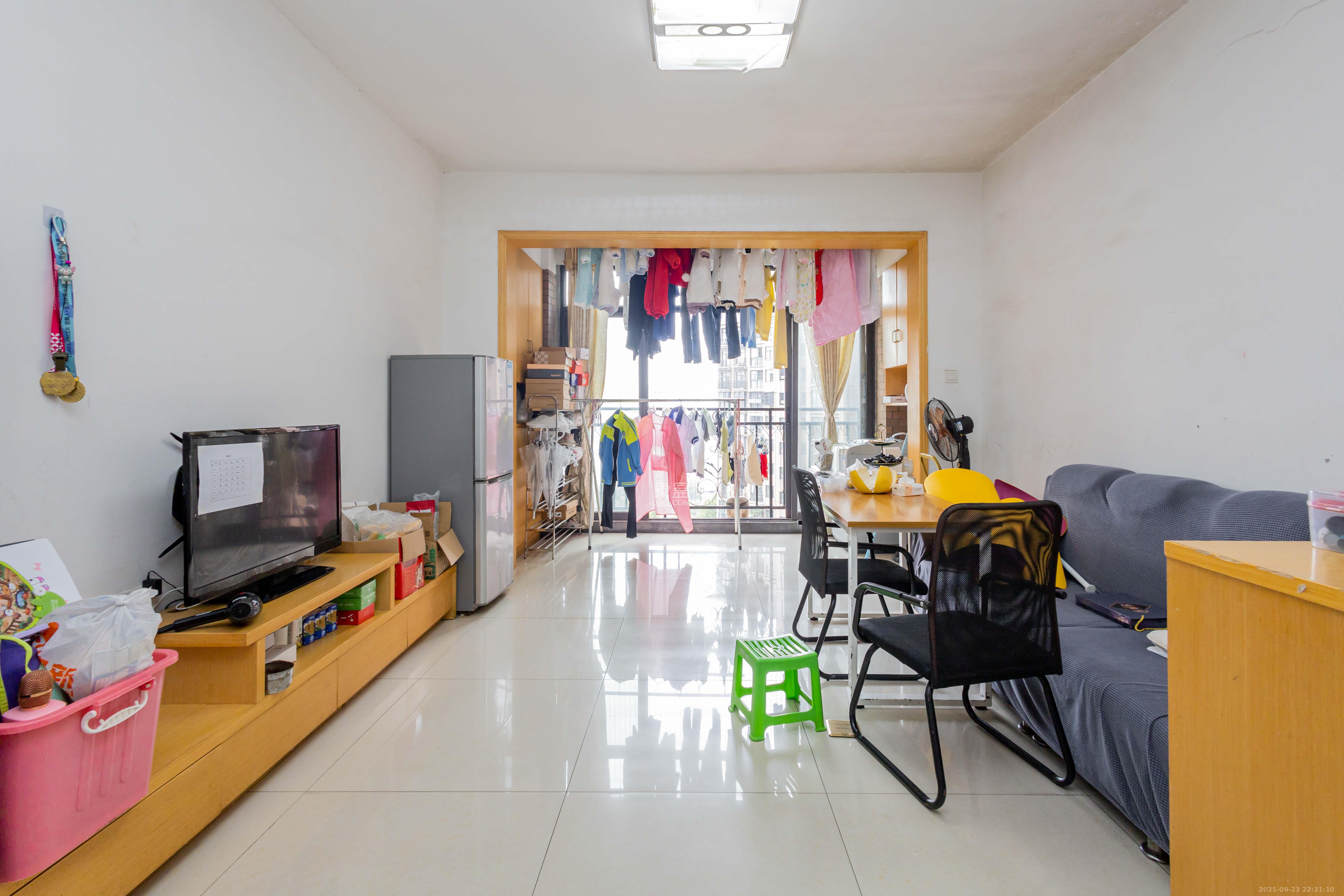 康桥长郡  3室2厅2卫    64.8万 康桥长郡  3室2厅2卫    64.8万