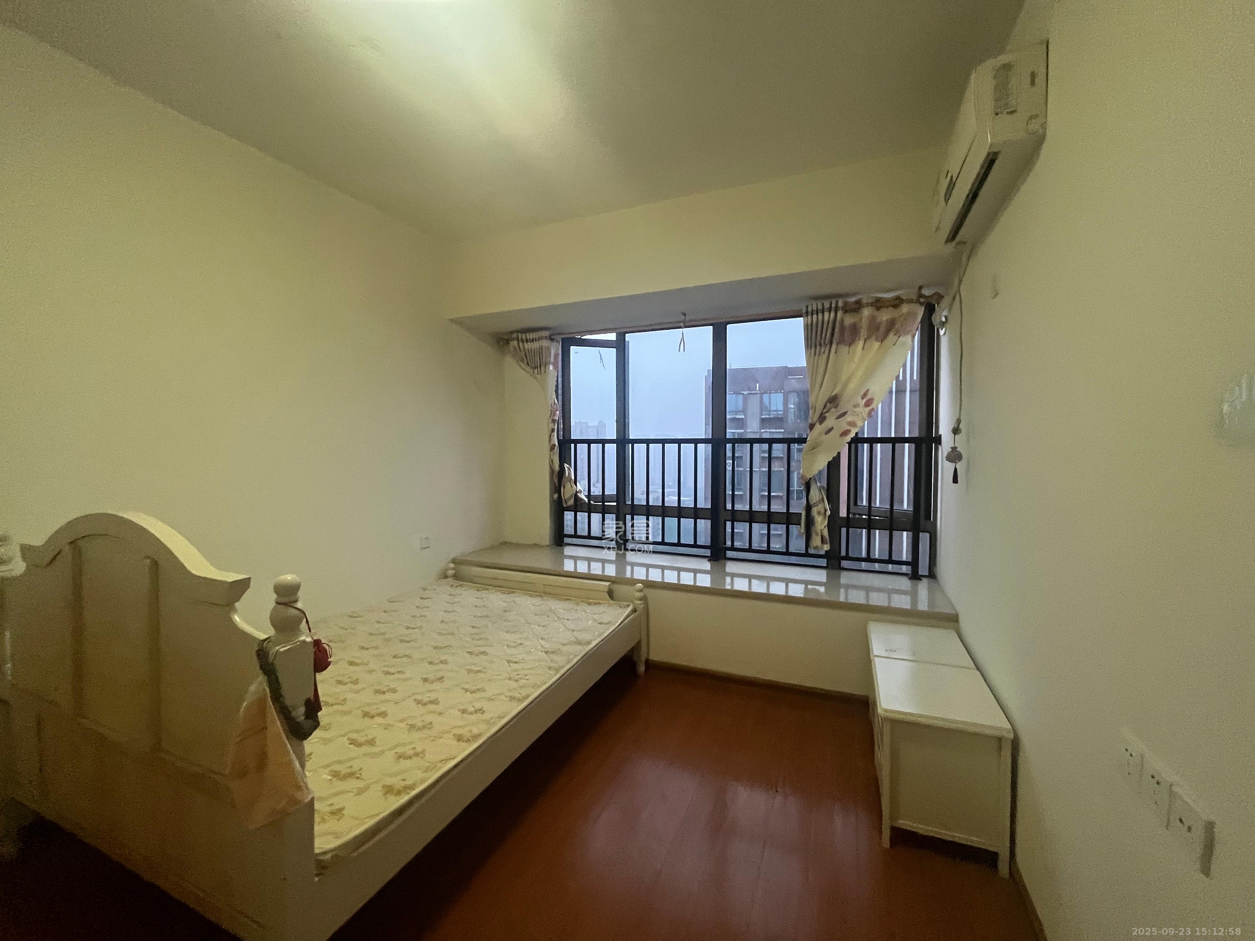 富兴嘉城(富兴汇中央) 2室2厅1卫 1900.0元/月 富兴嘉城(富兴汇中央) 2室2厅1卫 1900.0元/月室内图