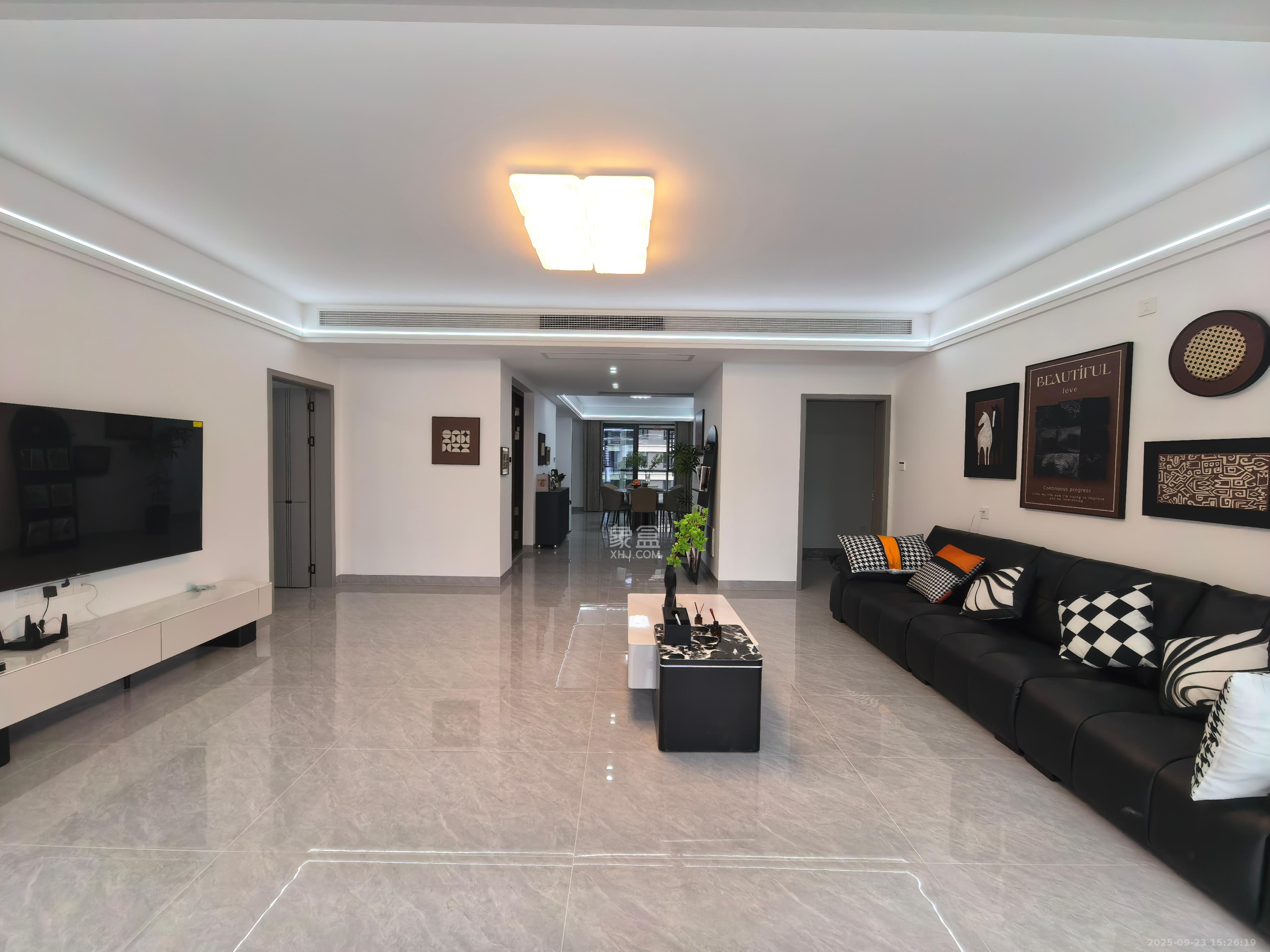 世茂璀璨风华 4室2厅3卫 6500.0元/月 世茂璀璨风华 4室2厅3卫 6500.0元/月室内图