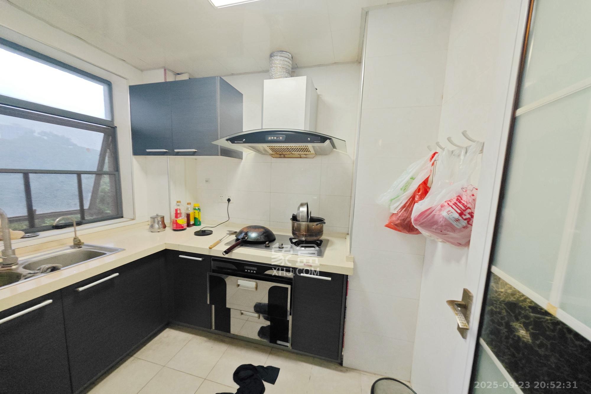 都市兰亭  3室1厅1卫    73.8万厨房