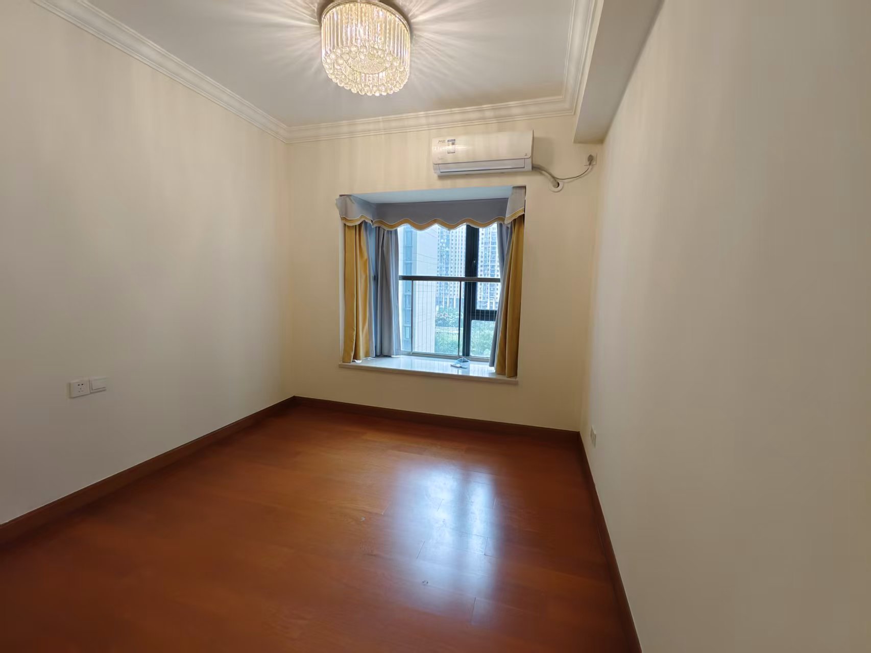 恒大华府 3室2厅2卫 69.0万 恒大华府 3室2厅2卫 69.0万室内图