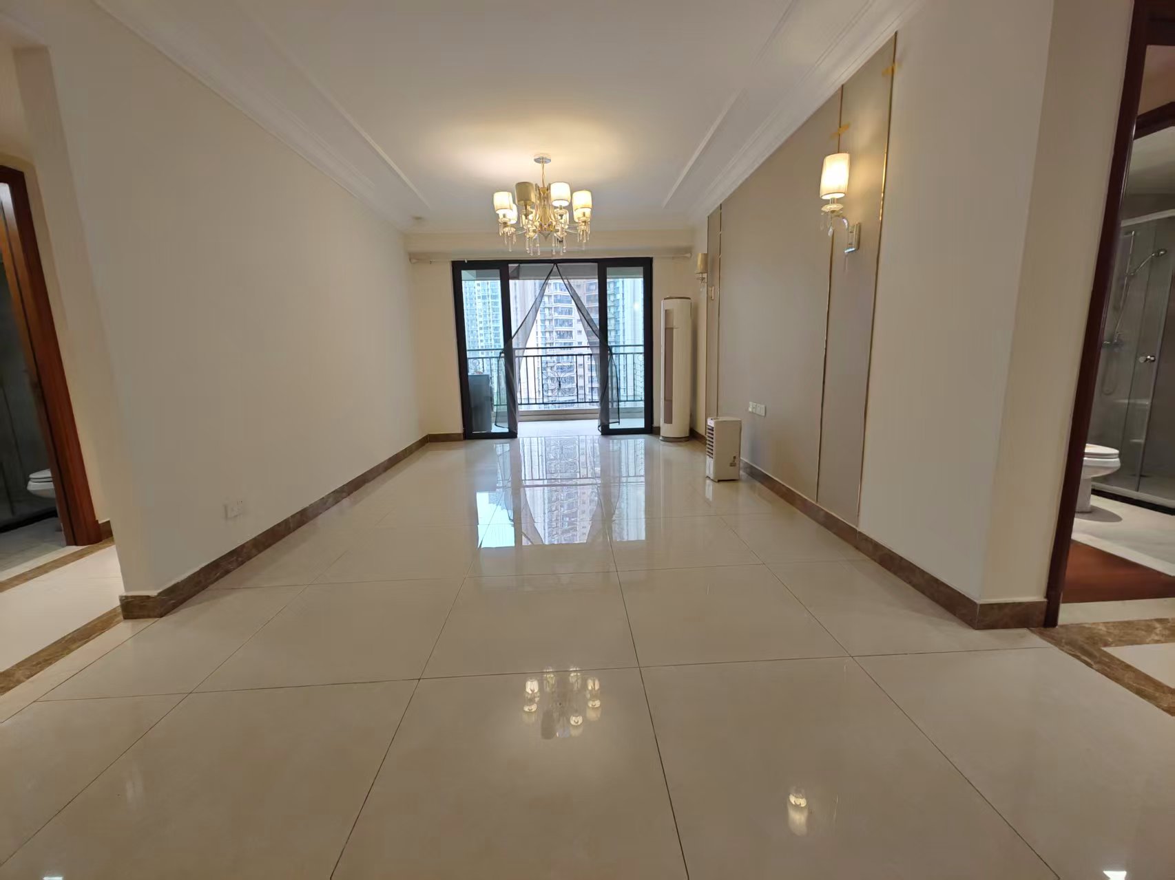 恒大华府 3室2厅2卫 69.0万 恒大华府 3室2厅2卫 69.0万室内图