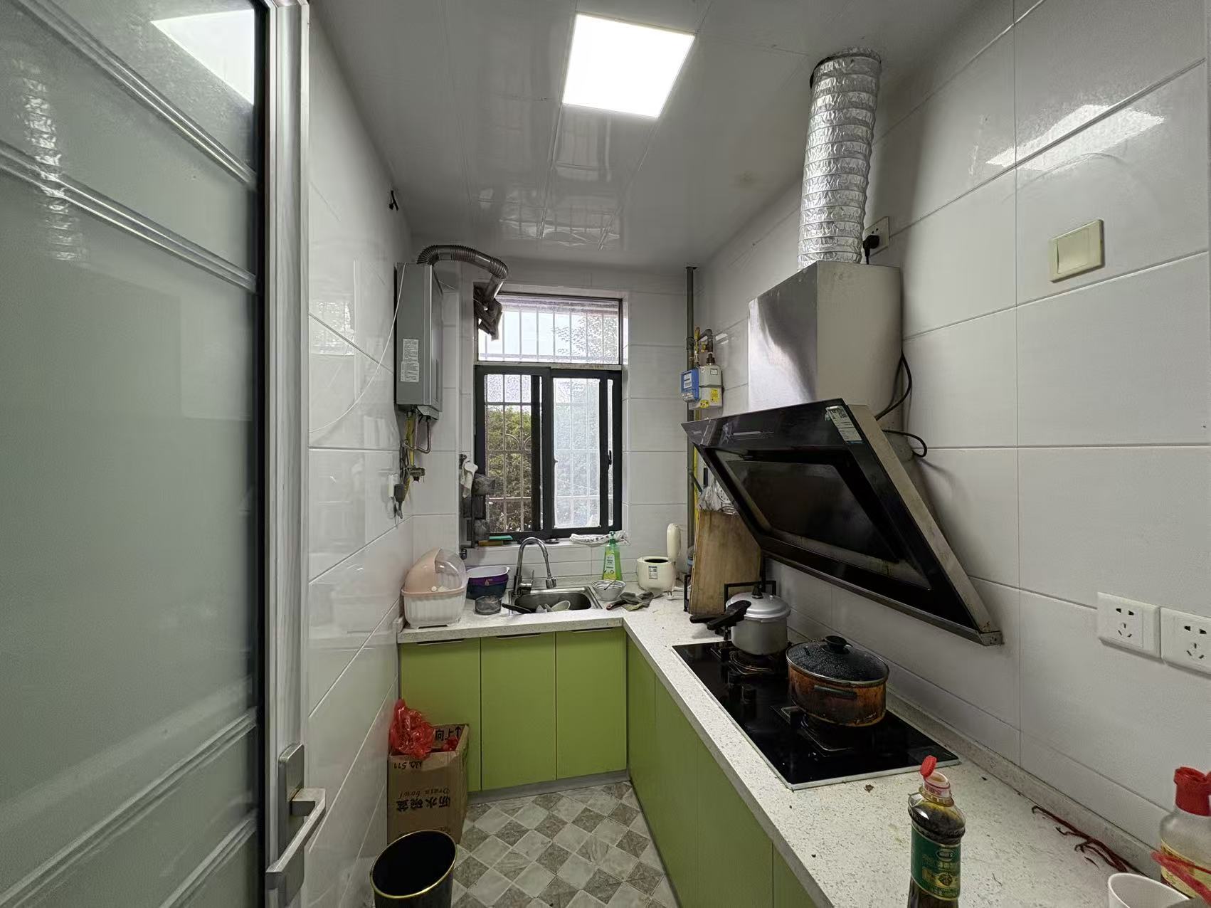 湘湾A区  1室1厅1卫    21.8万 湘湾A区  1室1厅1卫    21.8万室内图