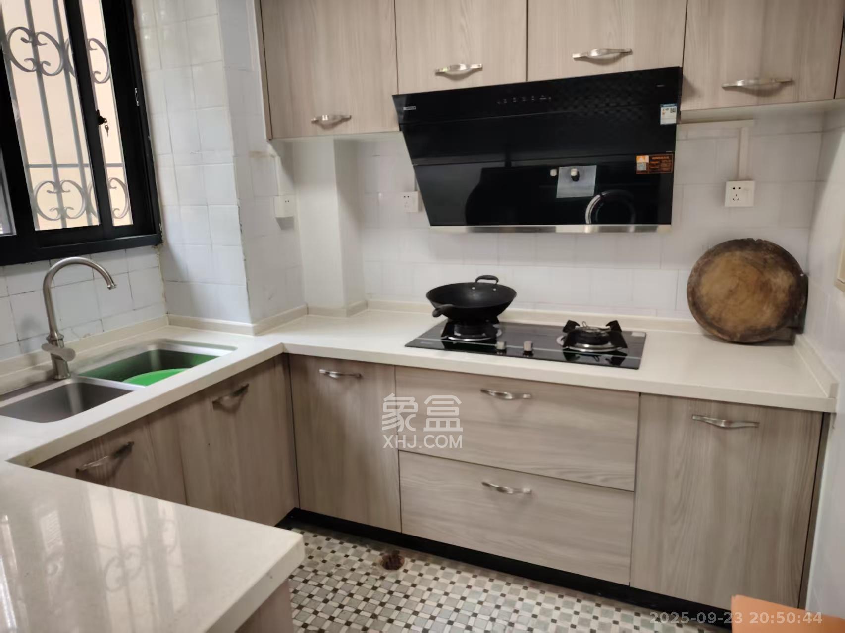 省政府五所 3室1厅1卫 3200.0元/月 省政府五所 3室1厅1卫 3200.0元/月室内图