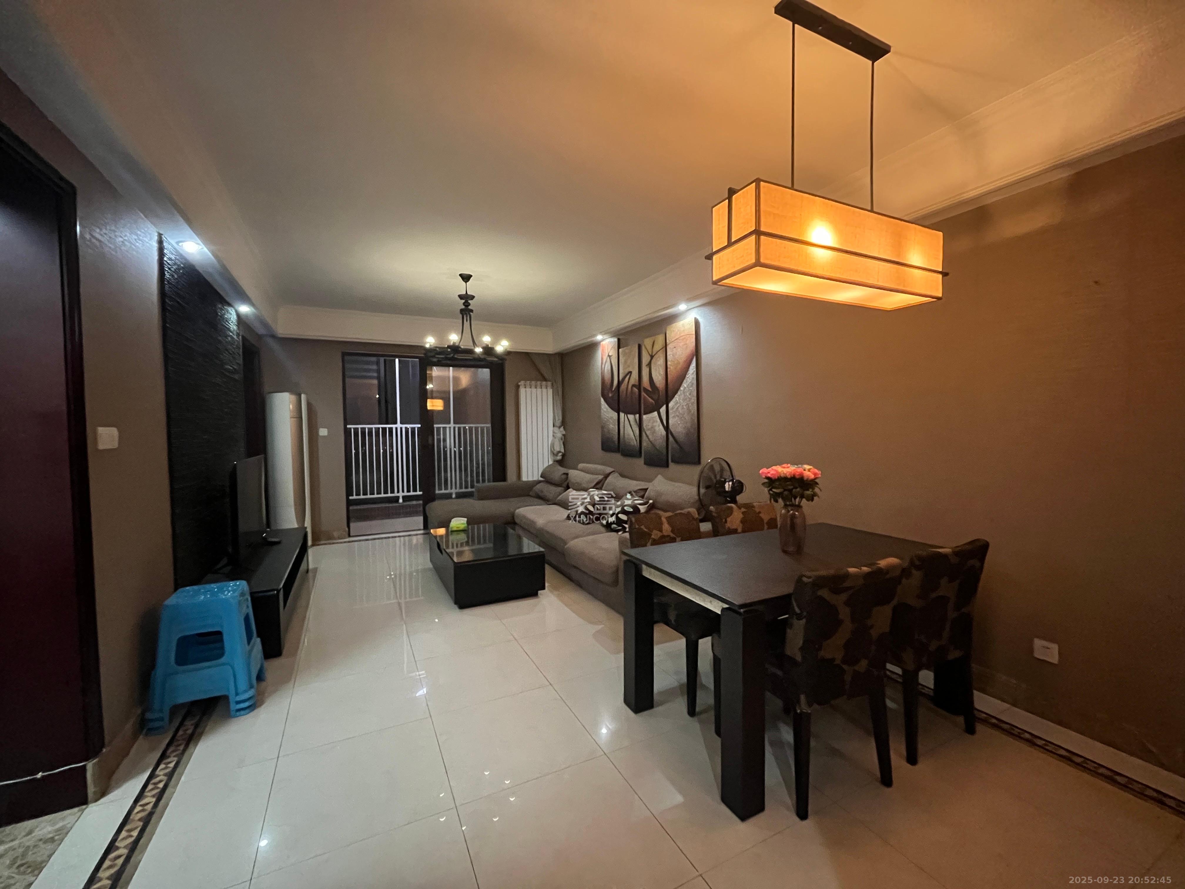 中海国际一期 3室2厅1卫 2400.0元/月 中海国际一期 3室2厅1卫 2400.0元/月室内图