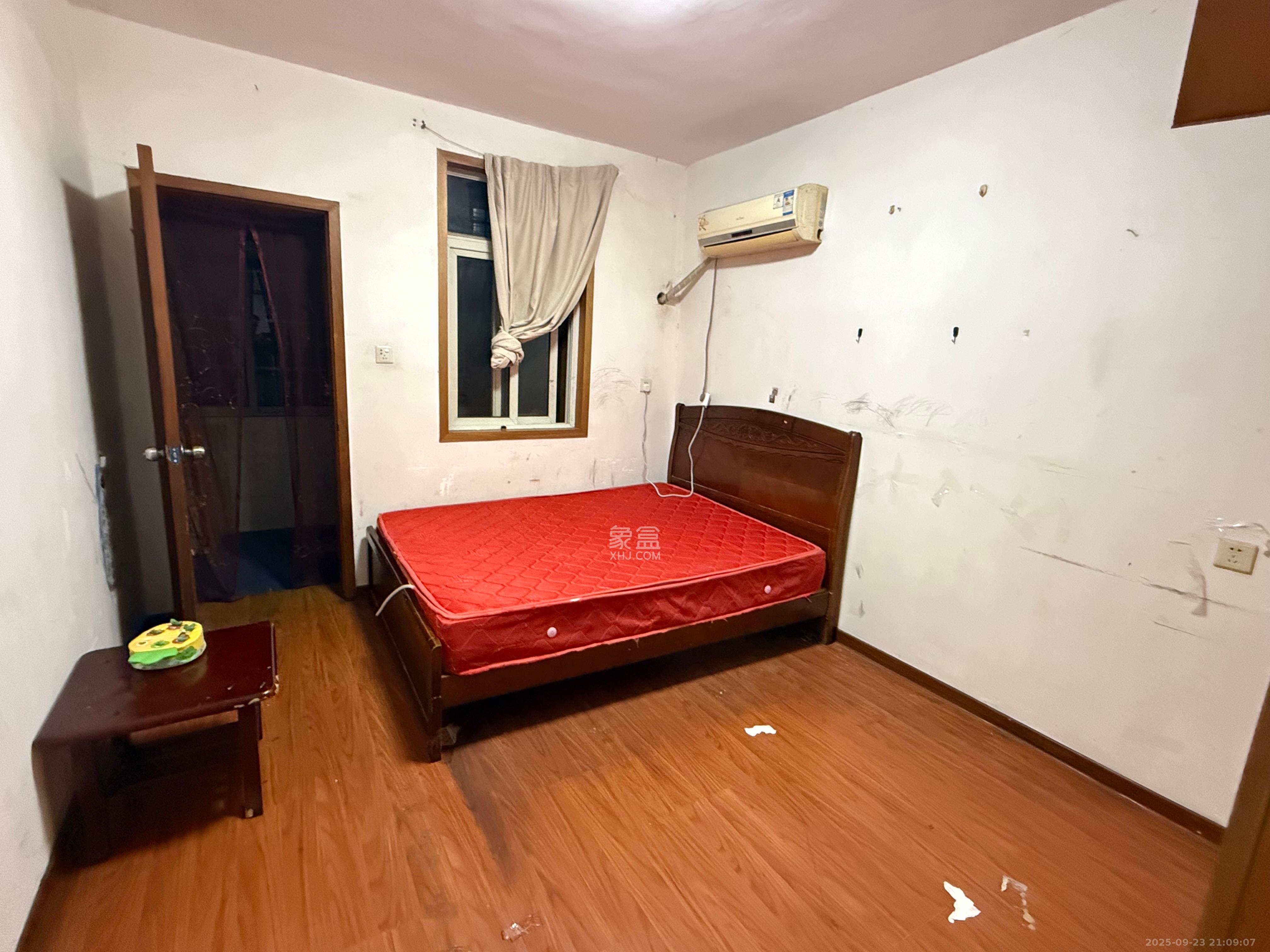 桂花二村  2室1厅1卫    1200.0元/月室内图