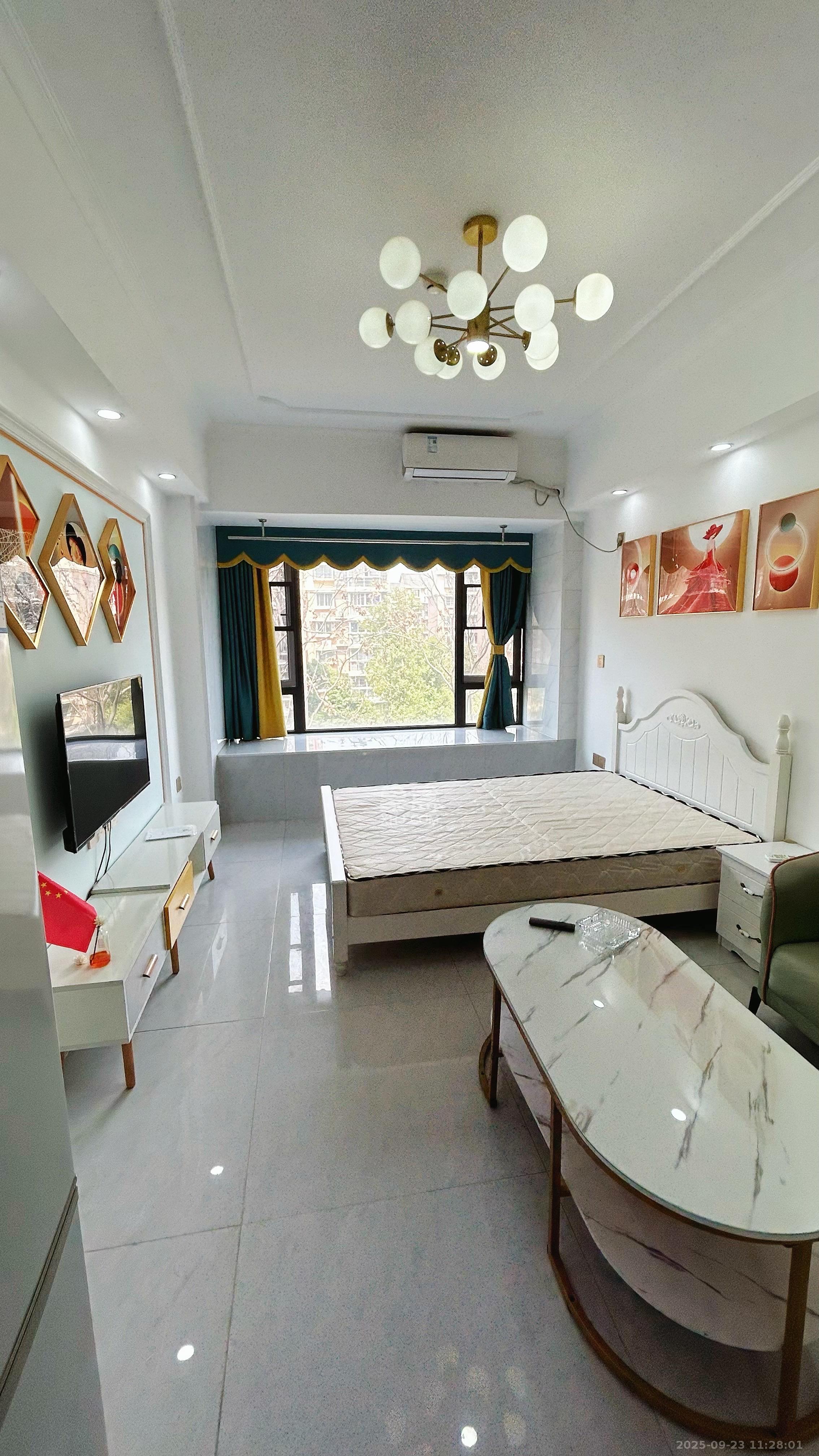 龙湖湘江星座(祺鑫星座公寓) 1室1厅1卫 1600.0元/月 龙湖湘江星座(祺鑫星座公寓) 1室1厅1卫 1600.0元/月室内图