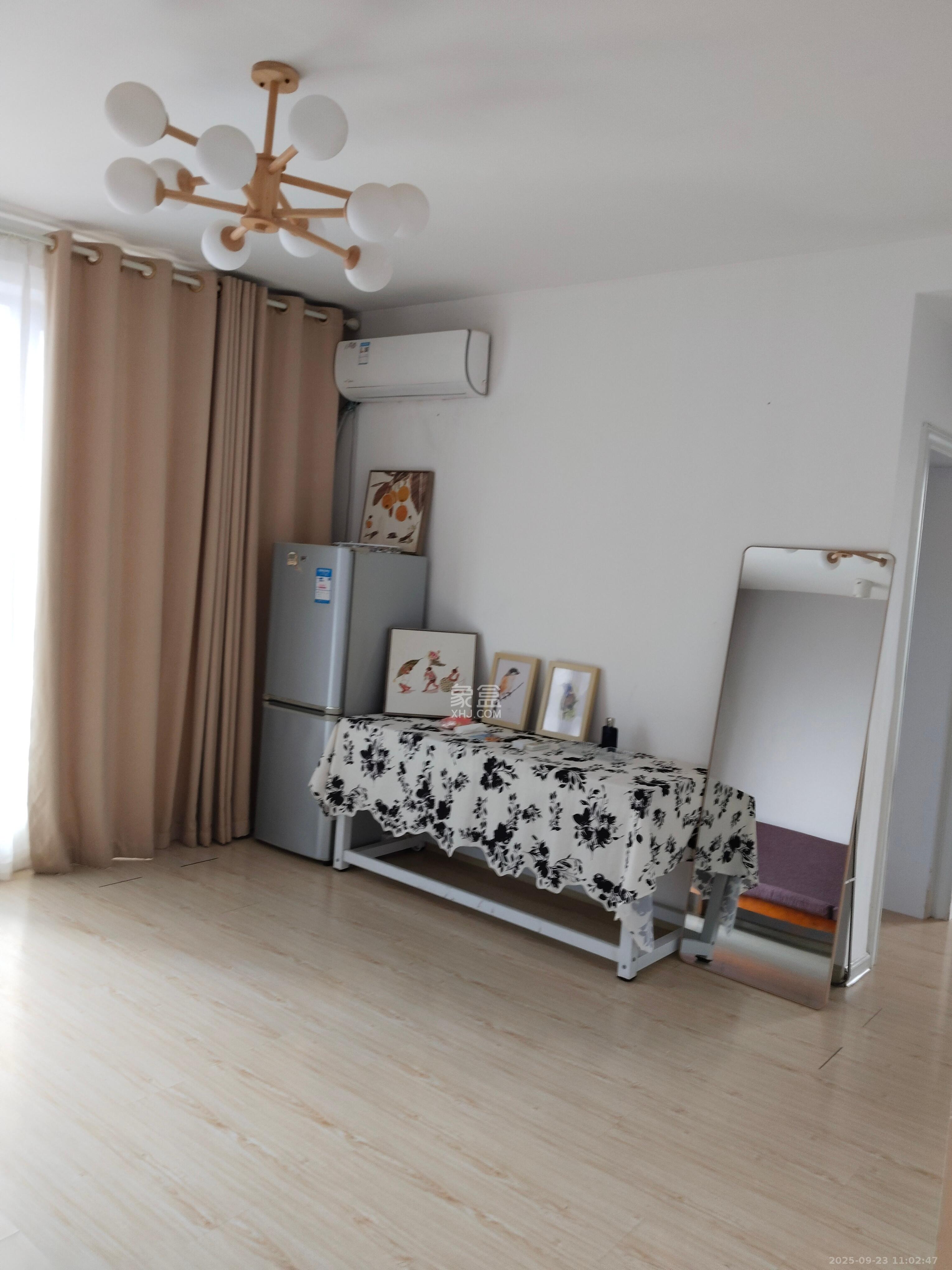 中天广场 2室1厅1卫 2600.0元/月 中天广场 2室1厅1卫 2600.0元/月室内图