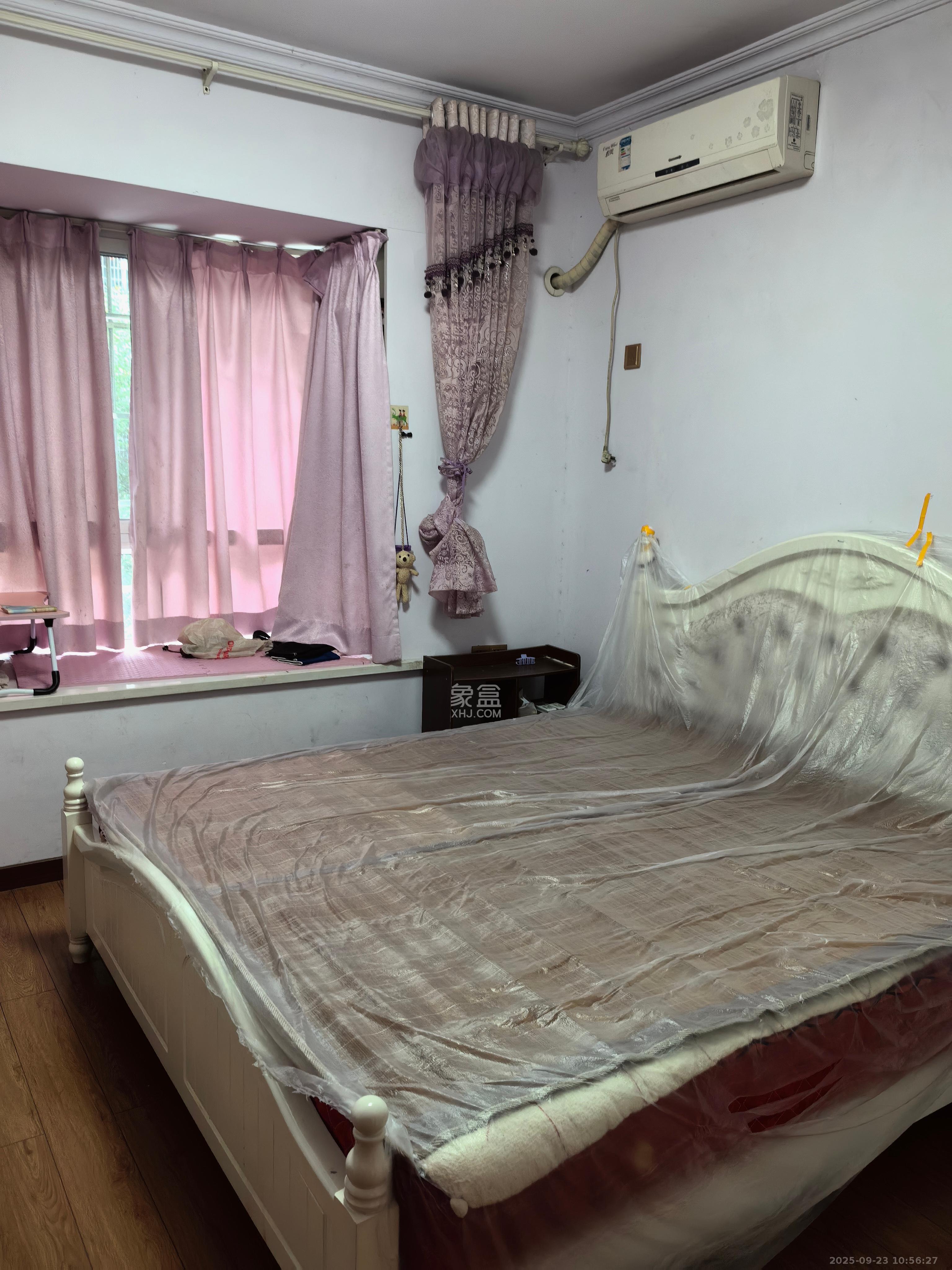 湘江花园 3室2厅1卫 1500.0元/月 湘江花园 3室2厅1卫 1500.0元/月室内图