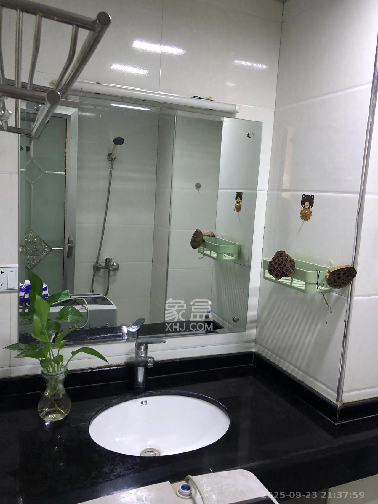 凯通国际城(凯通朝庭) 1室1厅1卫 1550.0元/月 凯通国际城(凯通朝庭) 1室1厅1卫 1550.0元/月室内图