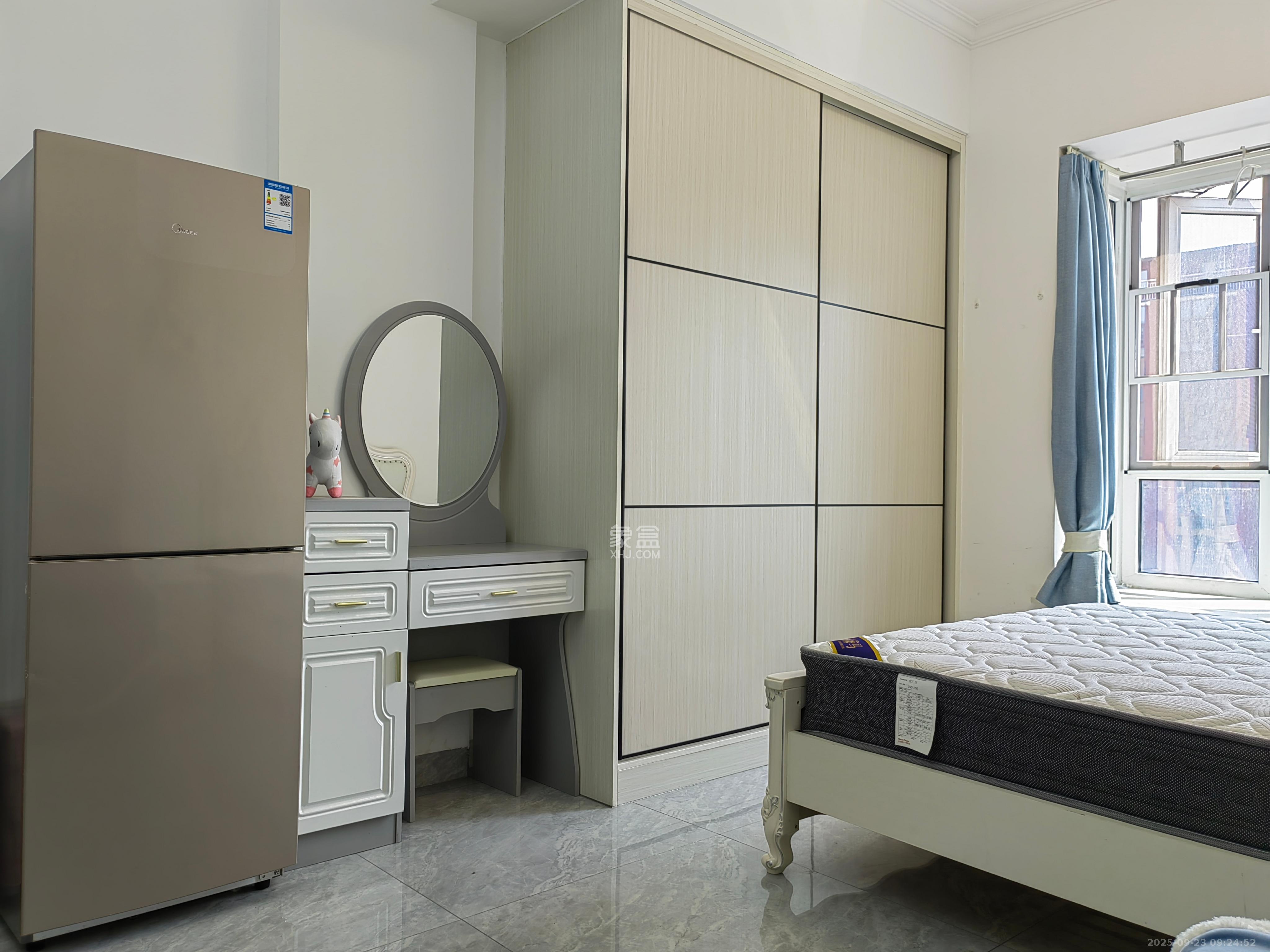 芙蓉万国城MOMA(卓越汇富苑) 1室0厅0卫 1600.0元/月 芙蓉万国城MOMA(卓越汇富苑) 1室0厅0卫 1600.0元/月室内图