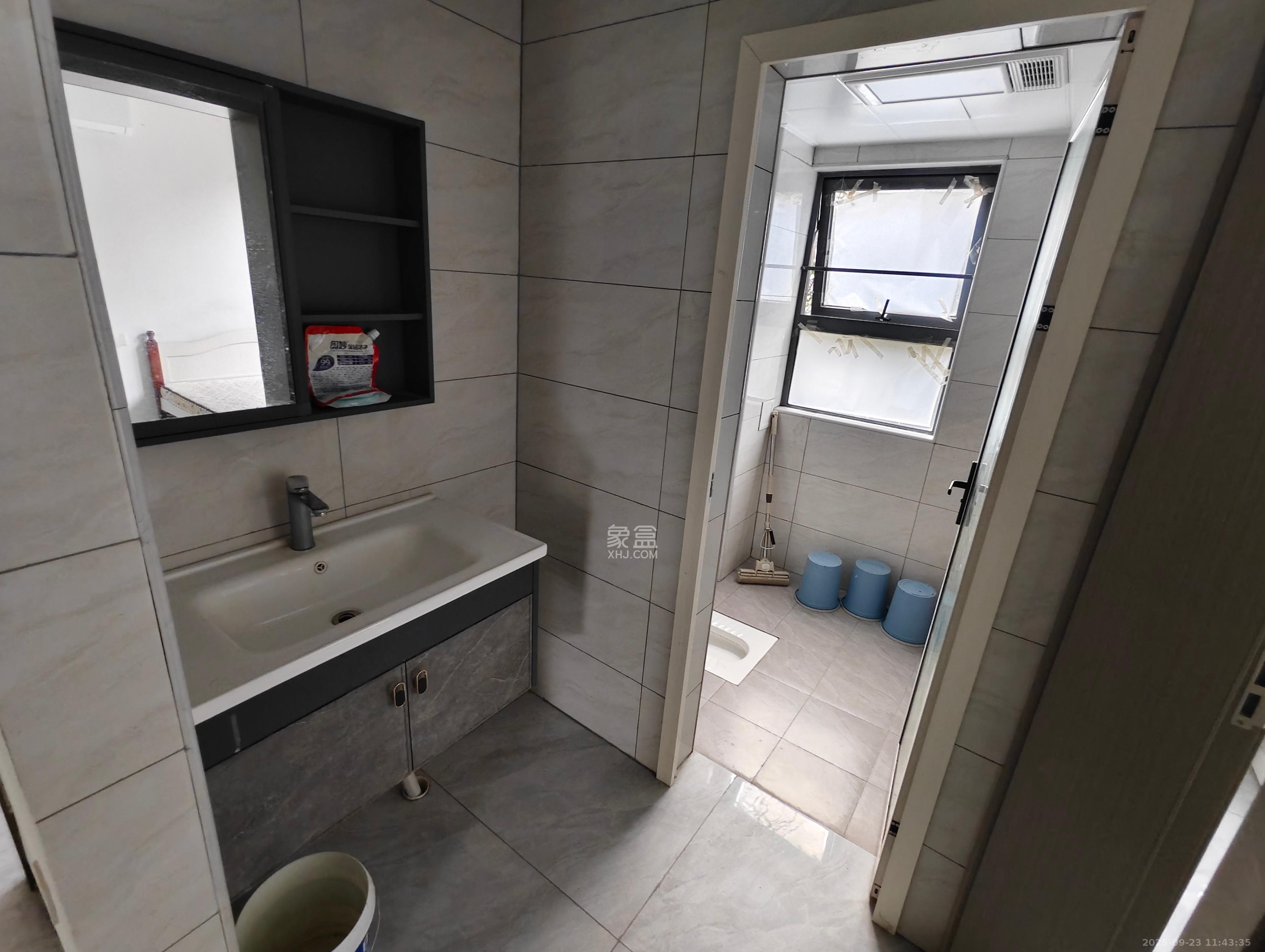 明发阅江悦府 4室2厅2卫 2500.0元/月 明发阅江悦府 4室2厅2卫 2500.0元/月室内图