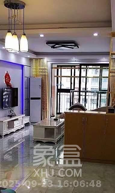 华润凤凰城三期  2室2厅1卫   1800.00元/月