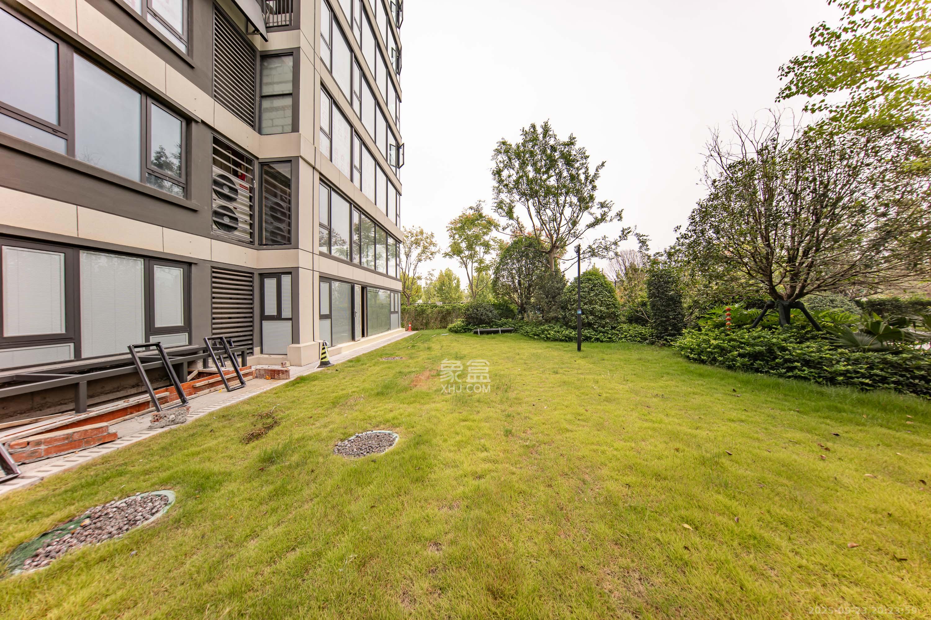 金茂长沙国际社区 6室3厅3卫 268.0万 金茂长沙国际社区 6室3厅3卫 268.0万其他