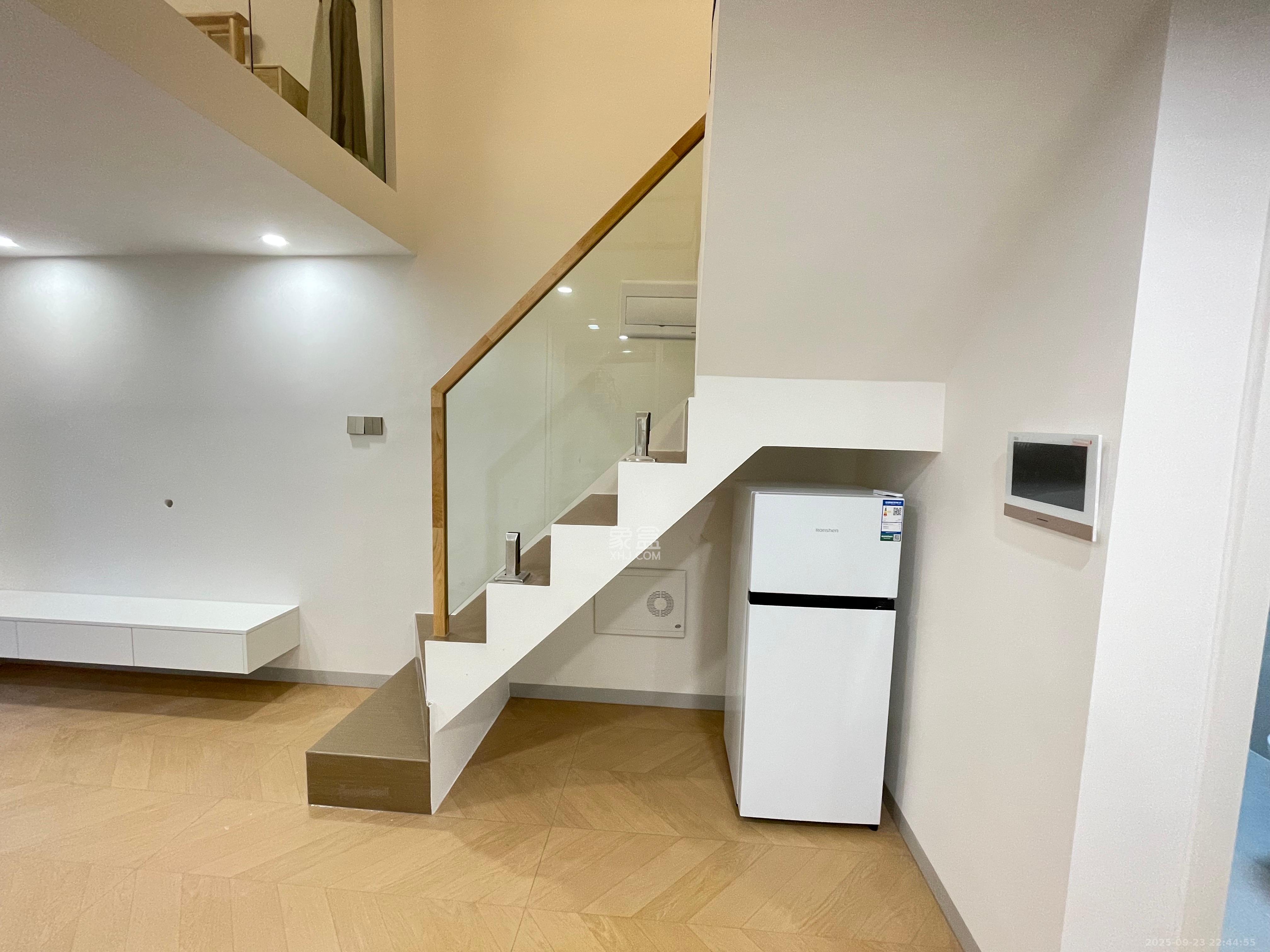 中国铁建湘语梅溪 2室1厅1卫 2300.0元/月 中国铁建湘语梅溪 2室1厅1卫 2300.0元/月室内图