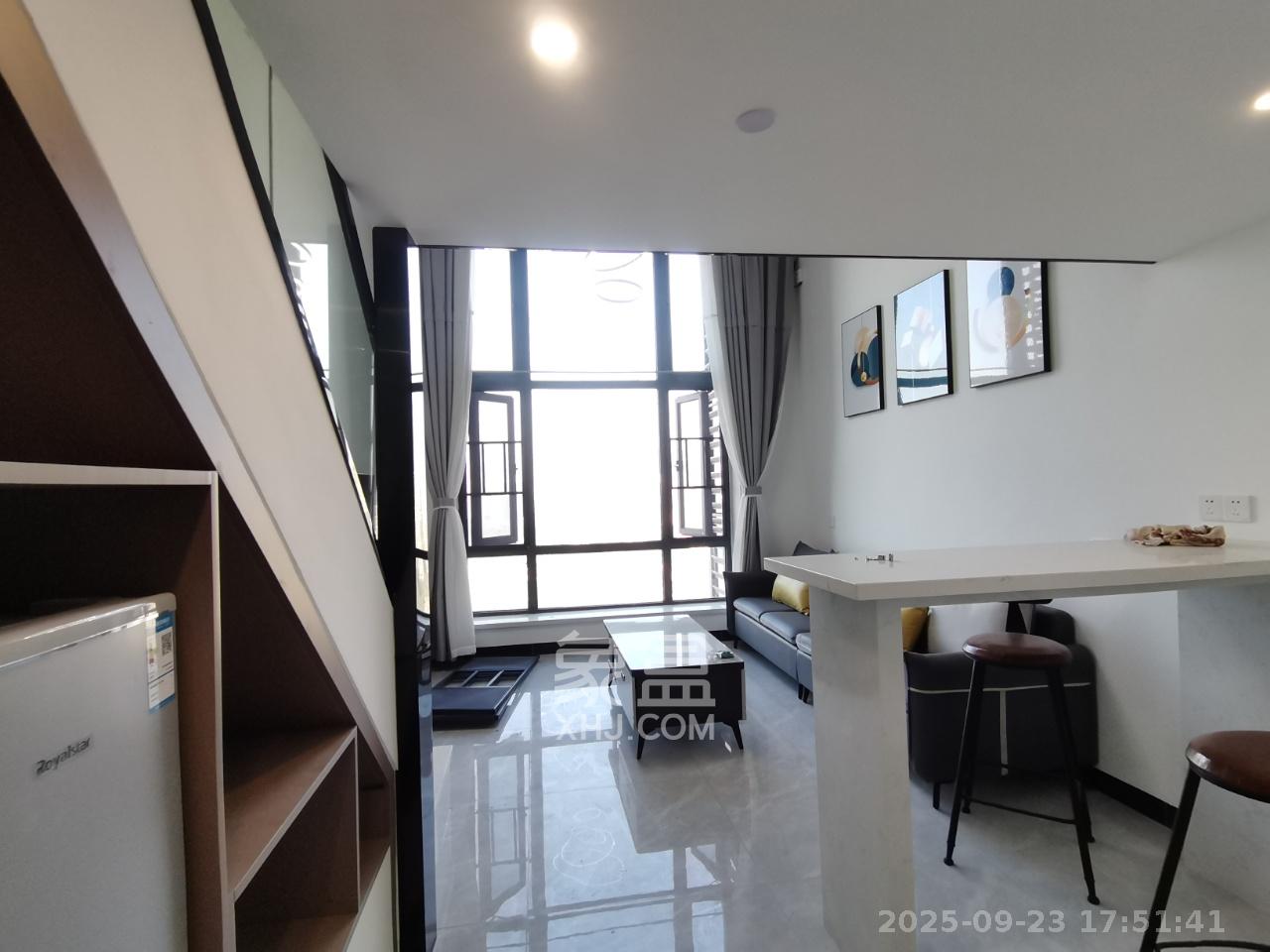 藏珑湖上公馆  1室1厅1卫    2600.0元/月室内图