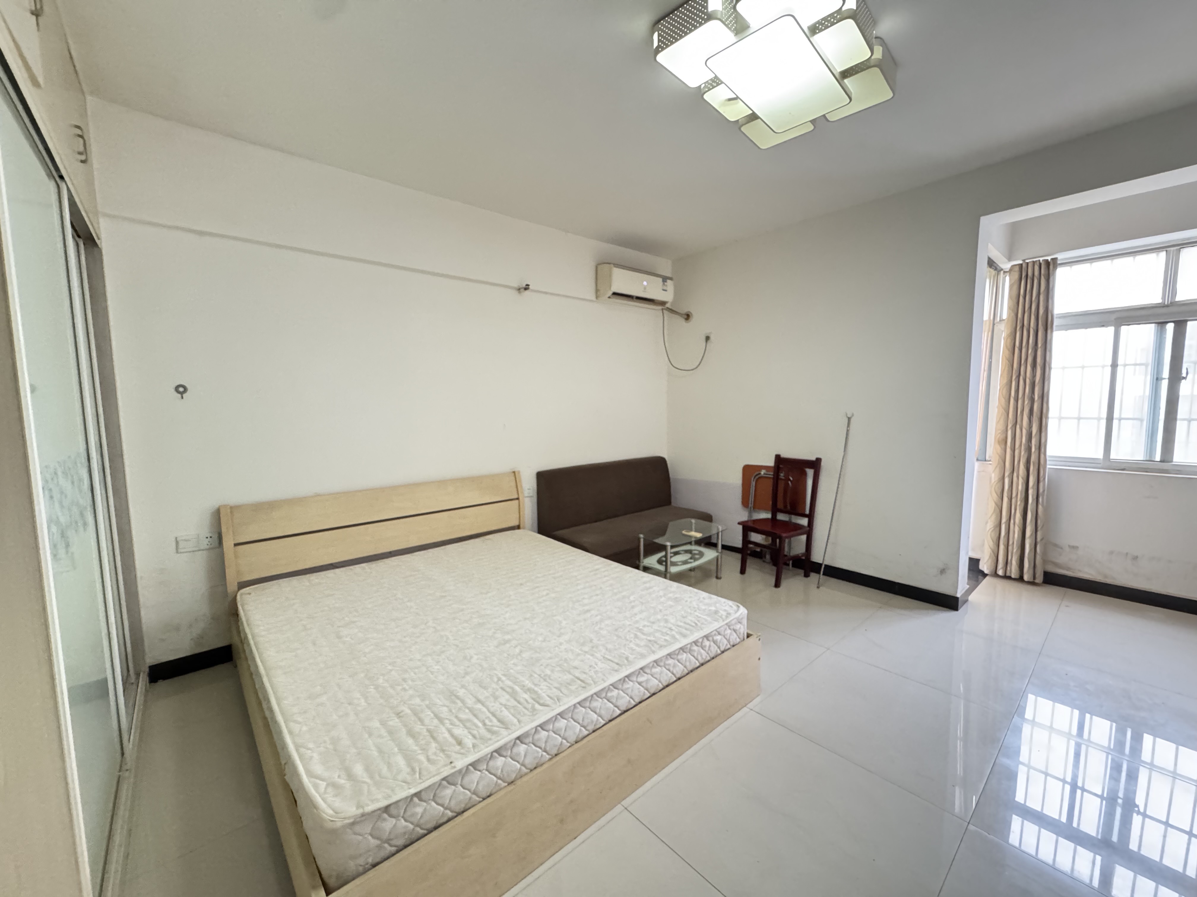 御湖国际 1室1厅1卫 800.0元/月 御湖国际 1室1厅1卫 800.0元/月户型图