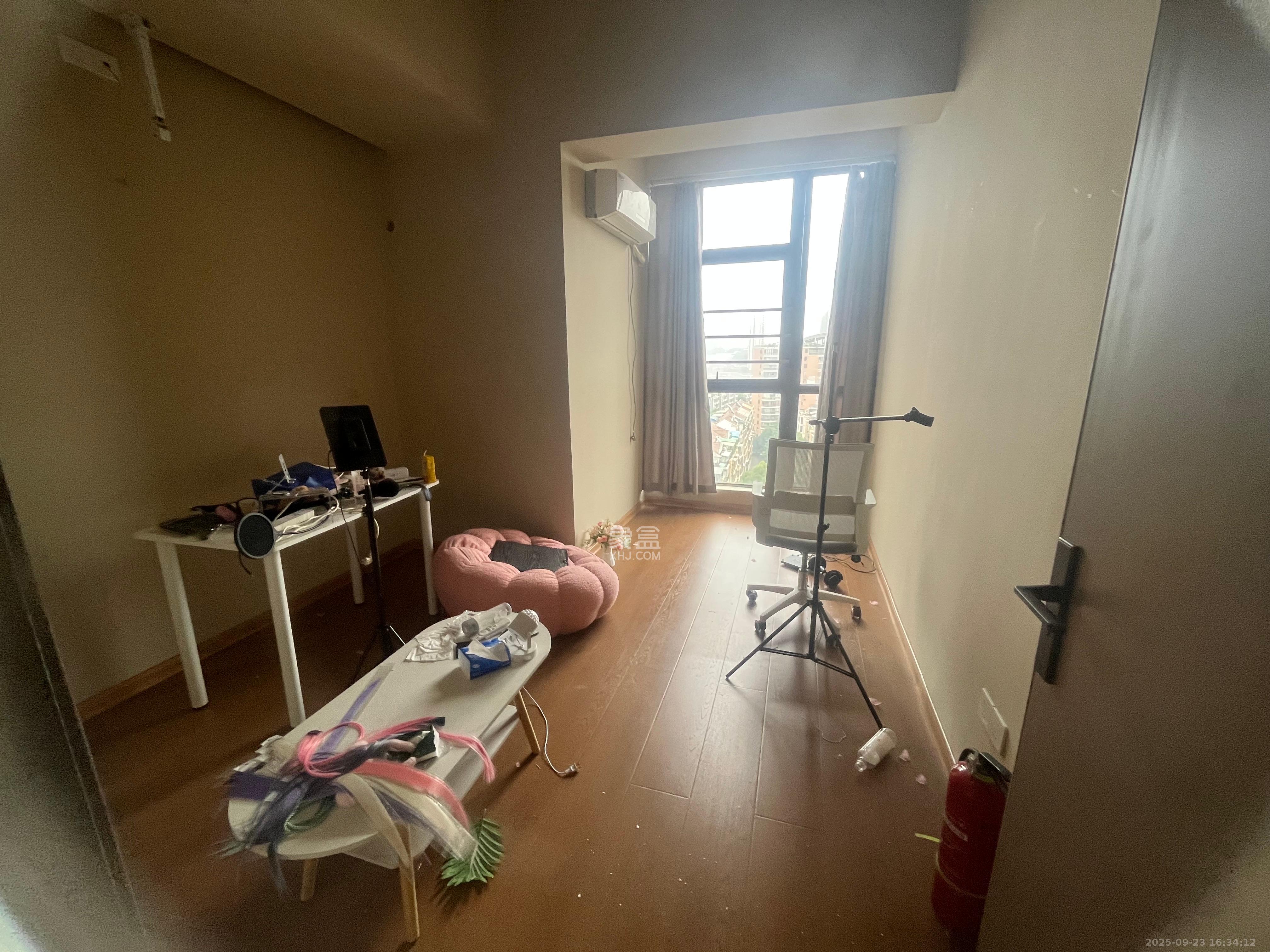 乐尚城 8室1厅1卫 6800.0元/月 乐尚城 8室1厅1卫 6800.0元/月室内图