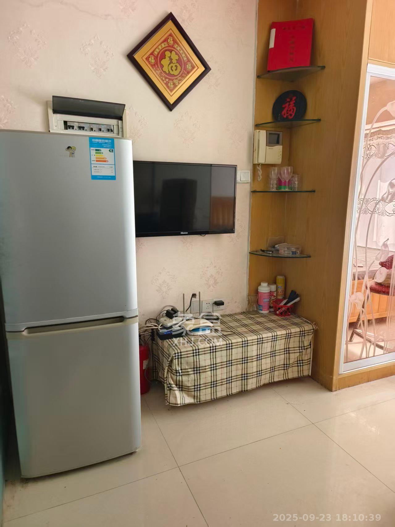 新长海广场 1室1厅1卫 1200.0元/月 新长海广场 1室1厅1卫 1200.0元/月室内图